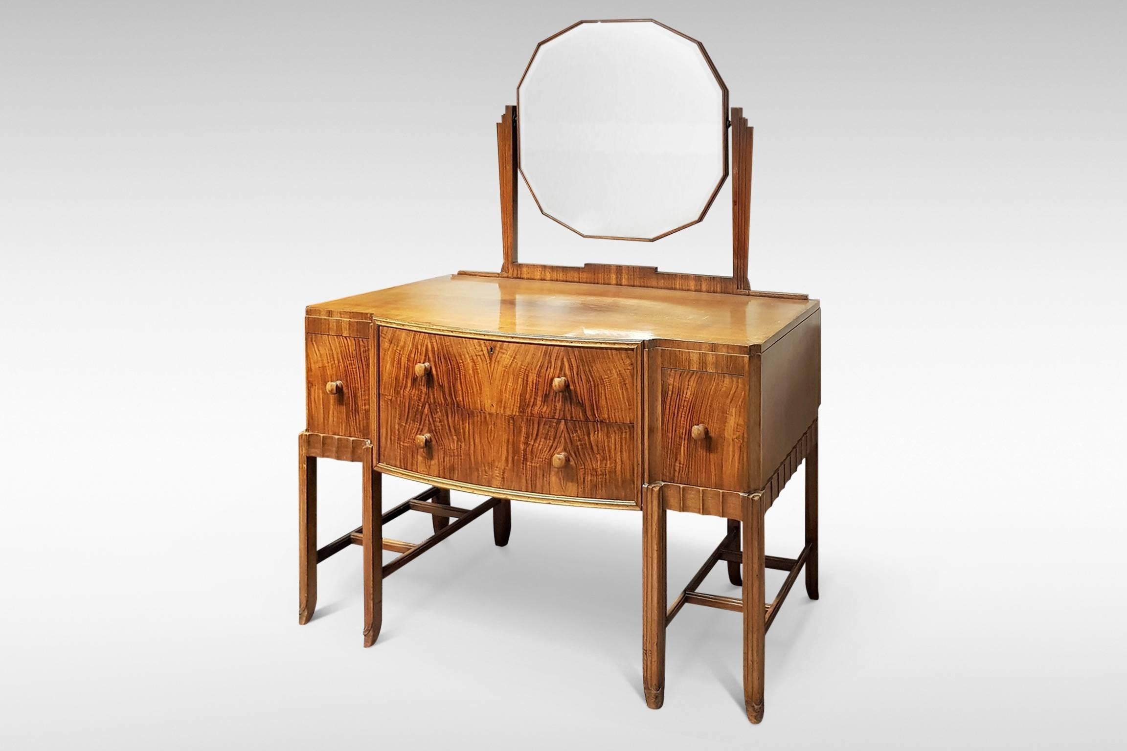 A very stylish Art Deco dressing table which is attributed to Serge Chermayeff, the Artistic Director of Waring & Gillow and co-architect of the iconic modernist De La Warr Pavilion in Bexhill, England. This piece is of the finest quality evidenced