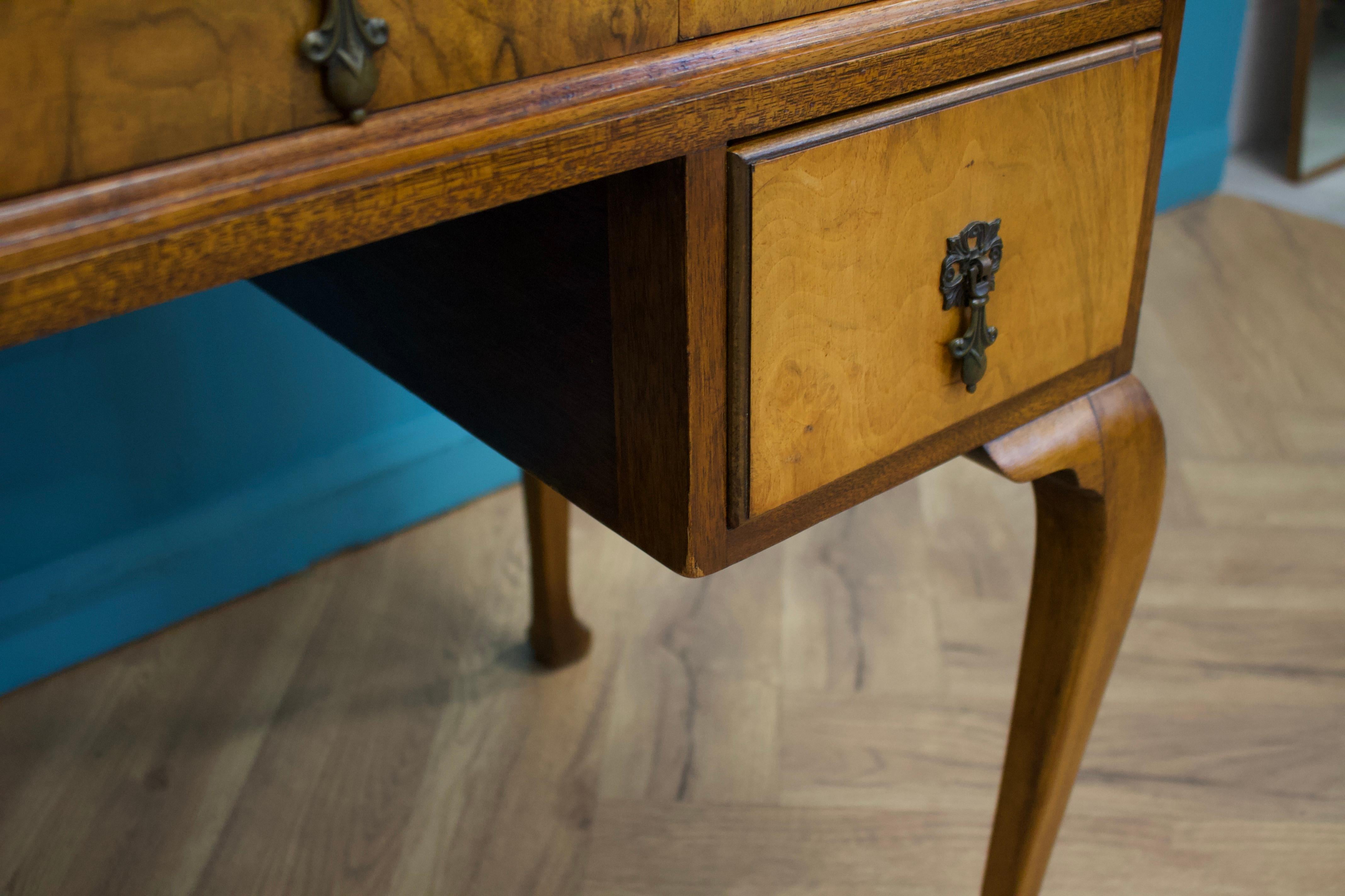 Art Deco Walnut Dressing Table & Chair from Waring and Gillow, 1930s 4