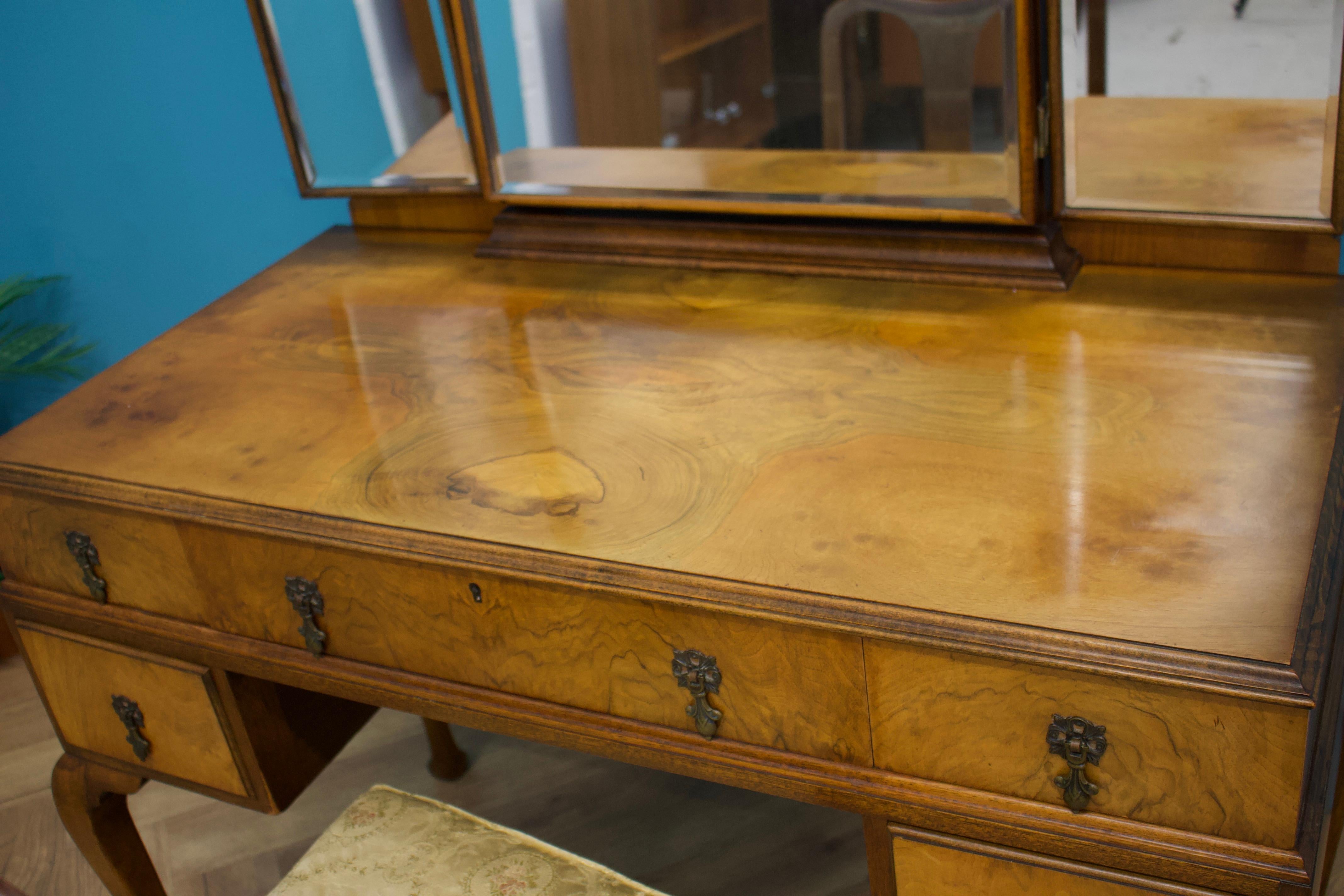 Art Deco Walnut Dressing Table & Chair from Waring and Gillow, 1930s 2