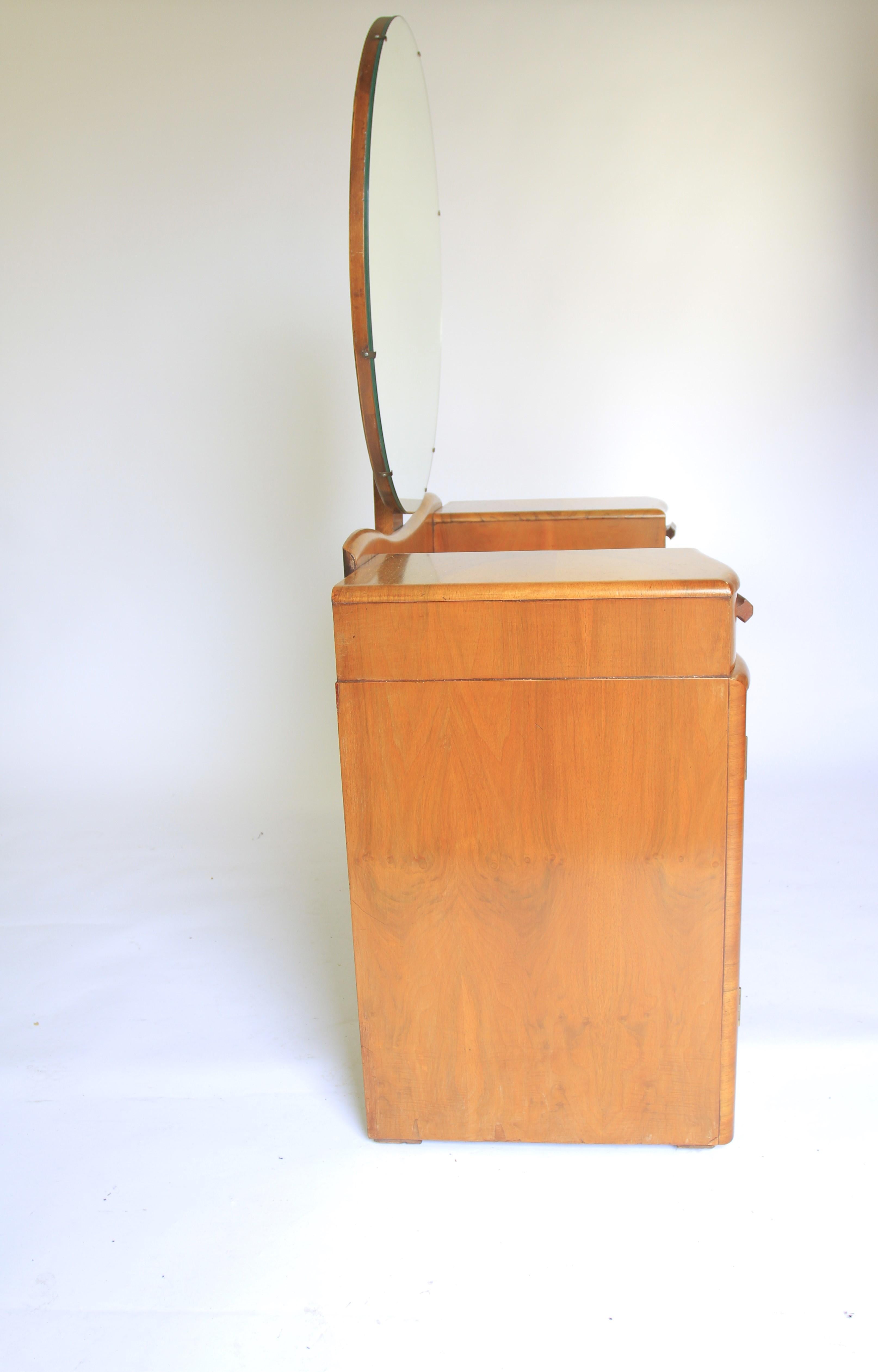 Mid-20th Century Art Deco Walnut Dressing Table circa 1930s For Sale