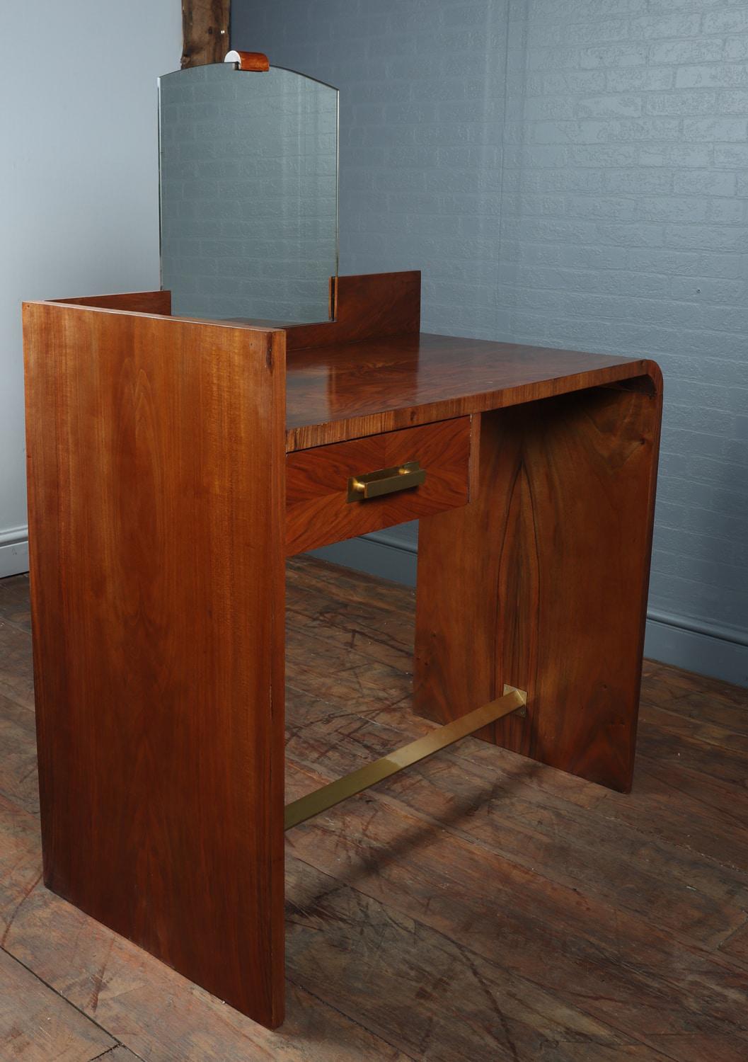 French, original Art Deco Walnut Dressing Table c1930, Fully restored & polished For Sale 1