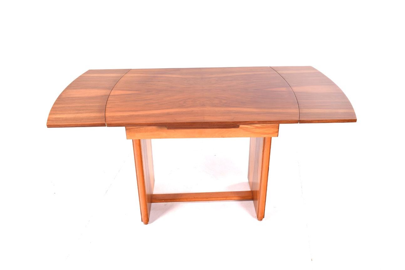 Art Deco Walnut Extending Dining Table For Sale 1