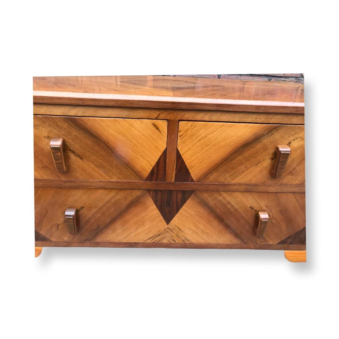 Art Deco Walnut geometric low chest of drawers In Good Condition In Barnstaple, GB