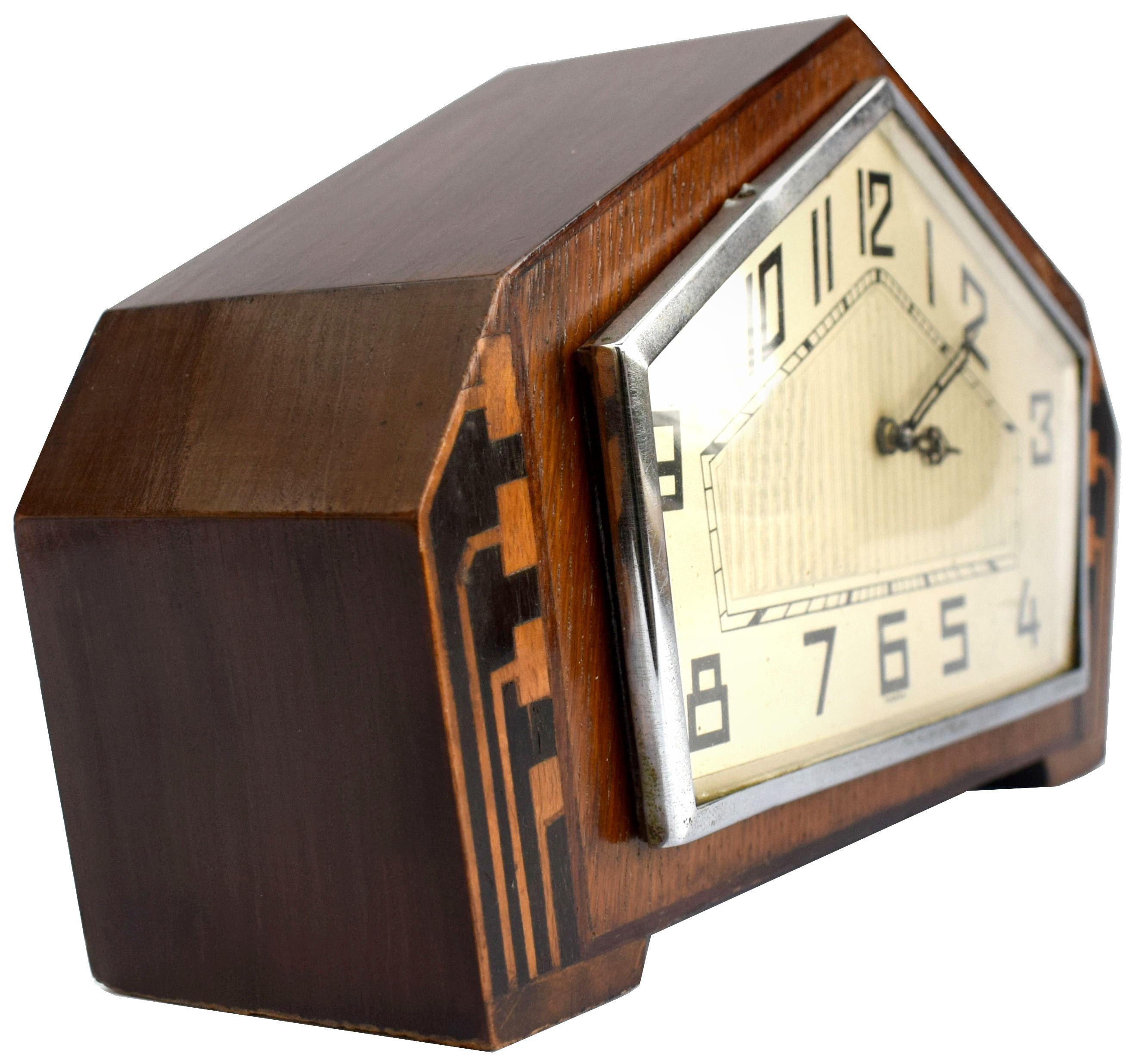 20th Century Art Deco Walnut Mantle Clock, England, c1930s