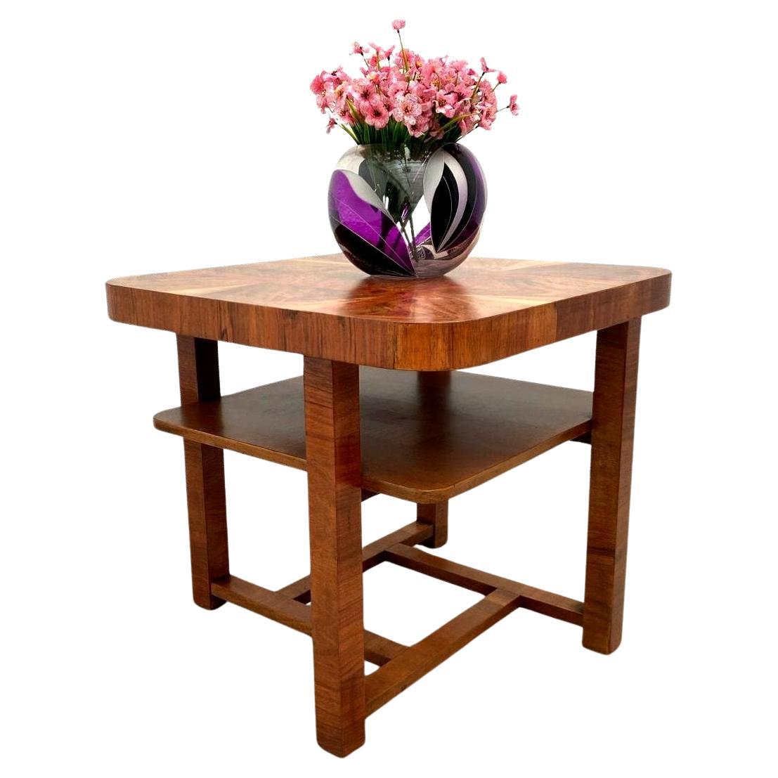 Art Deco Walnut & Maple Occasional Table, English, 1930s For Sale 7