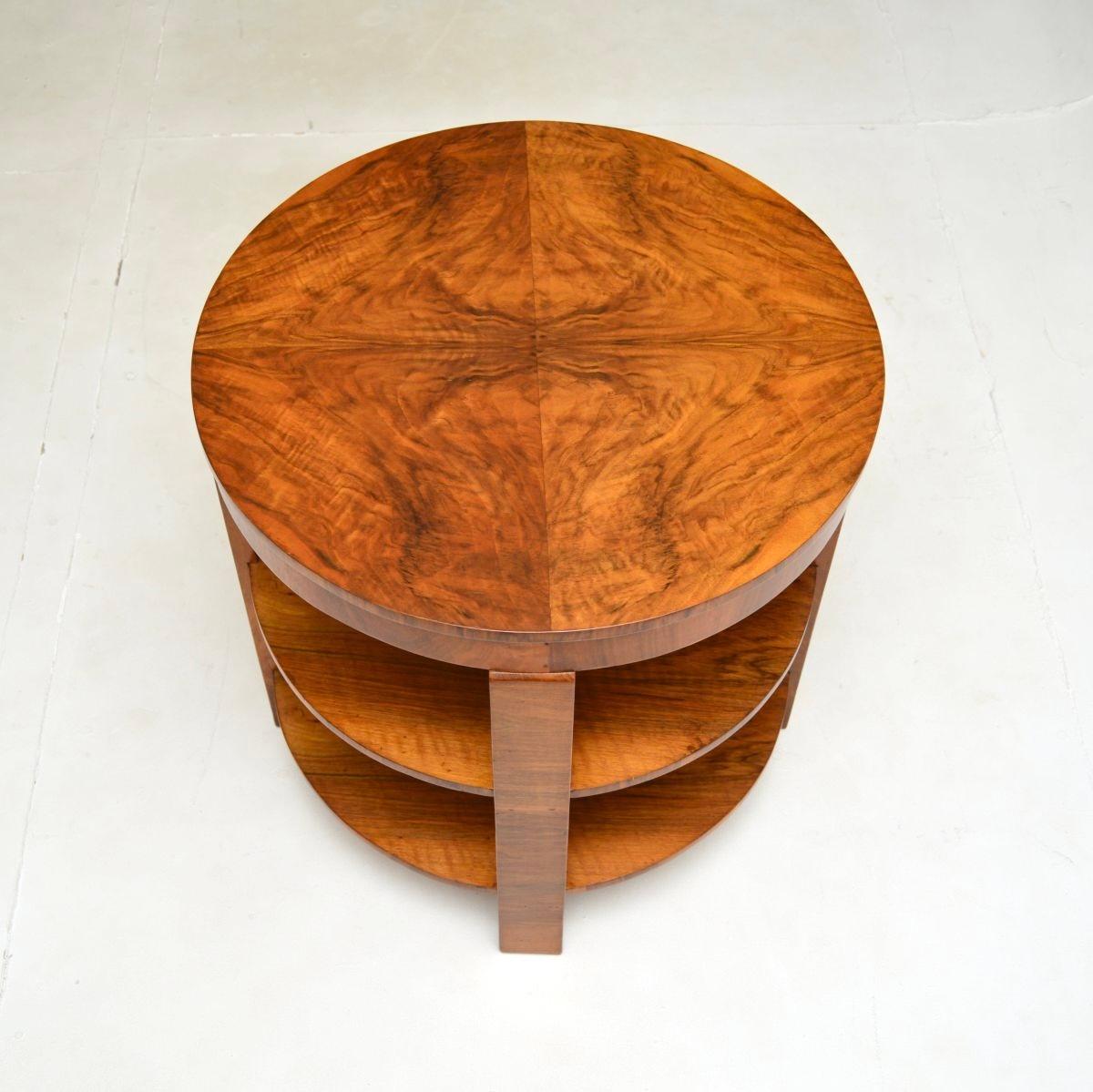 Art Deco Walnut Occasional Side / Coffee Table In Good Condition For Sale In London, GB