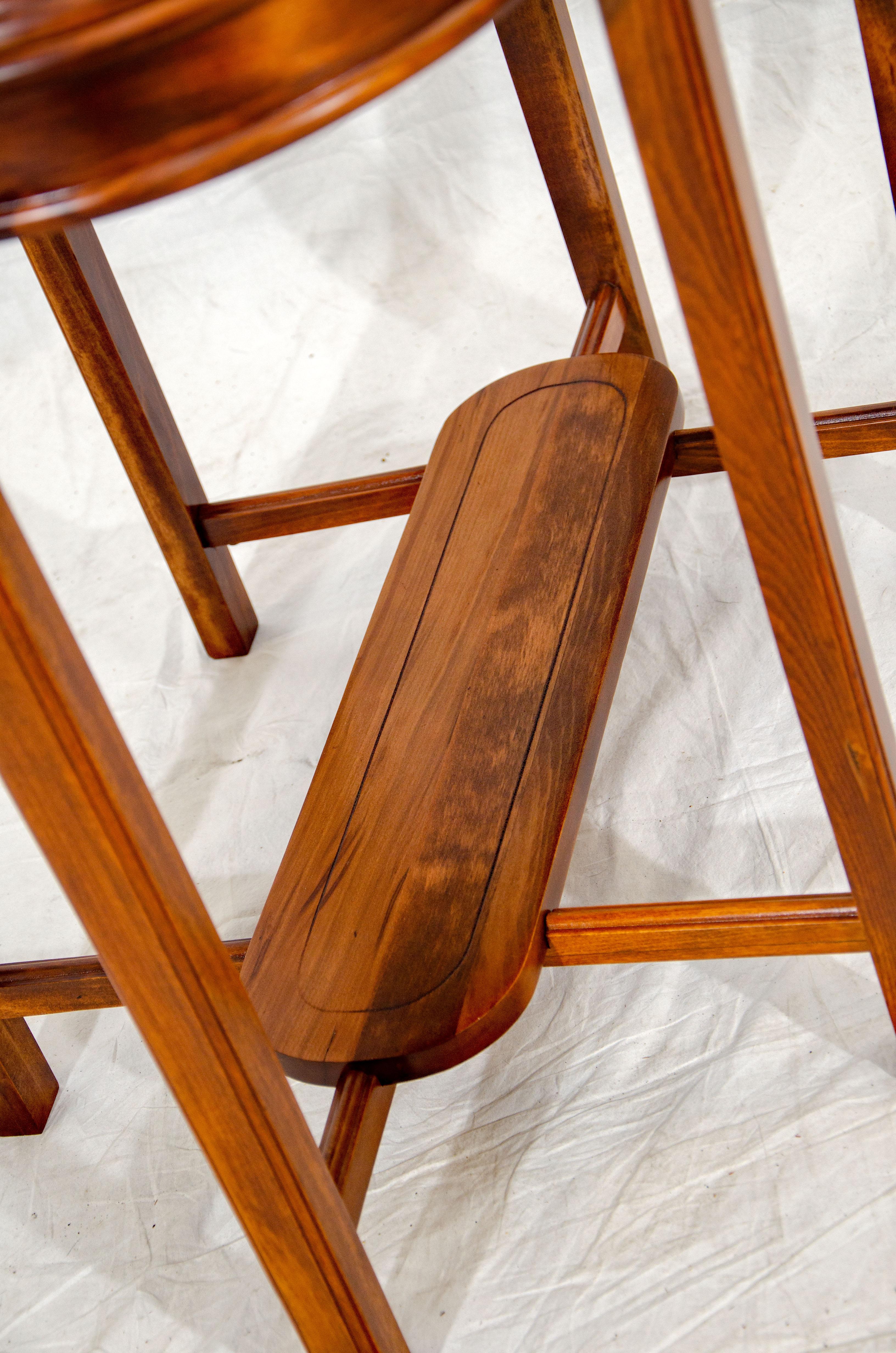 Art Deco Walnut Occasional Table, Center Table For Sale 5