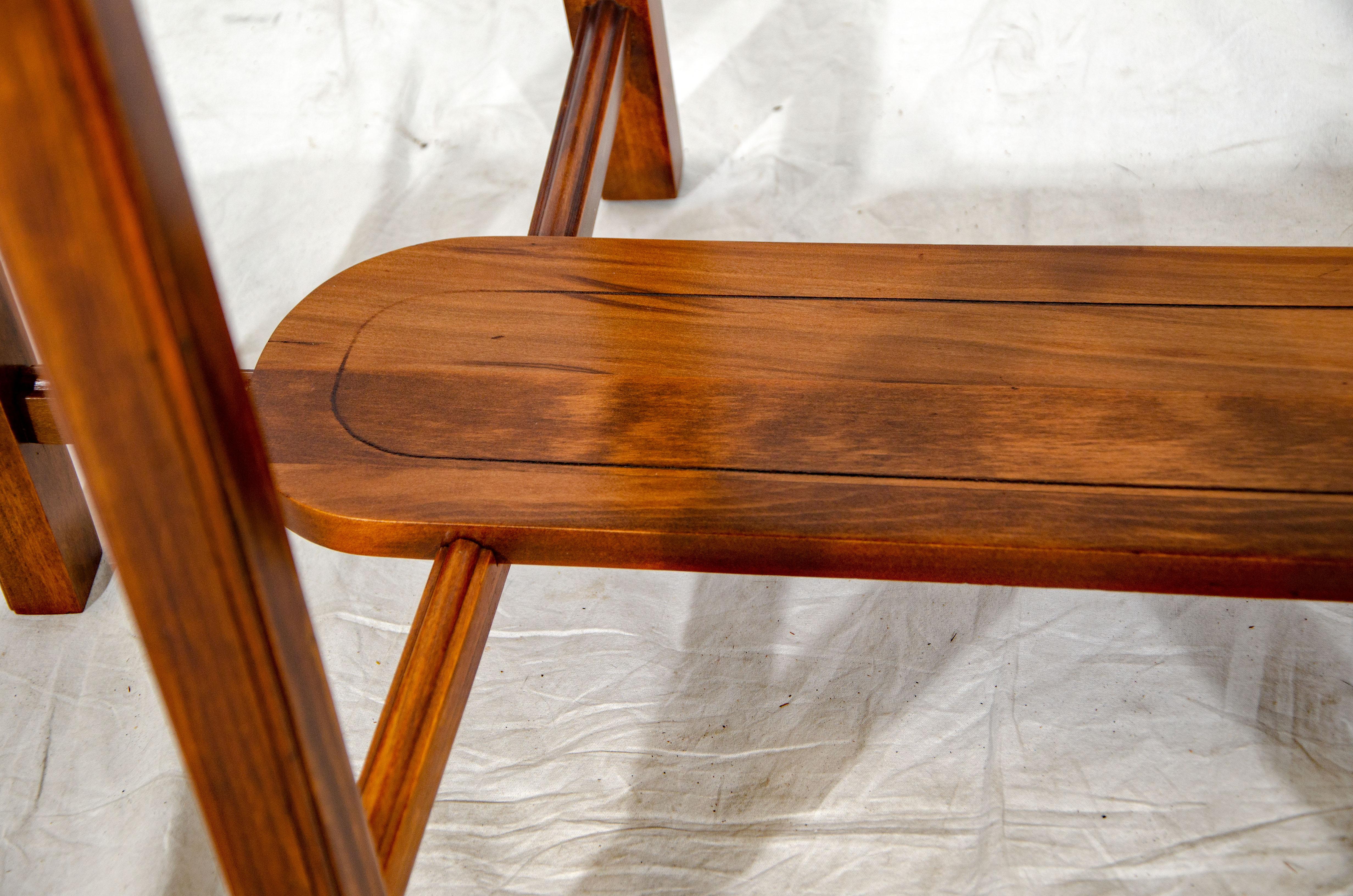 Art Deco Walnut Occasional Table, Center Table For Sale 7