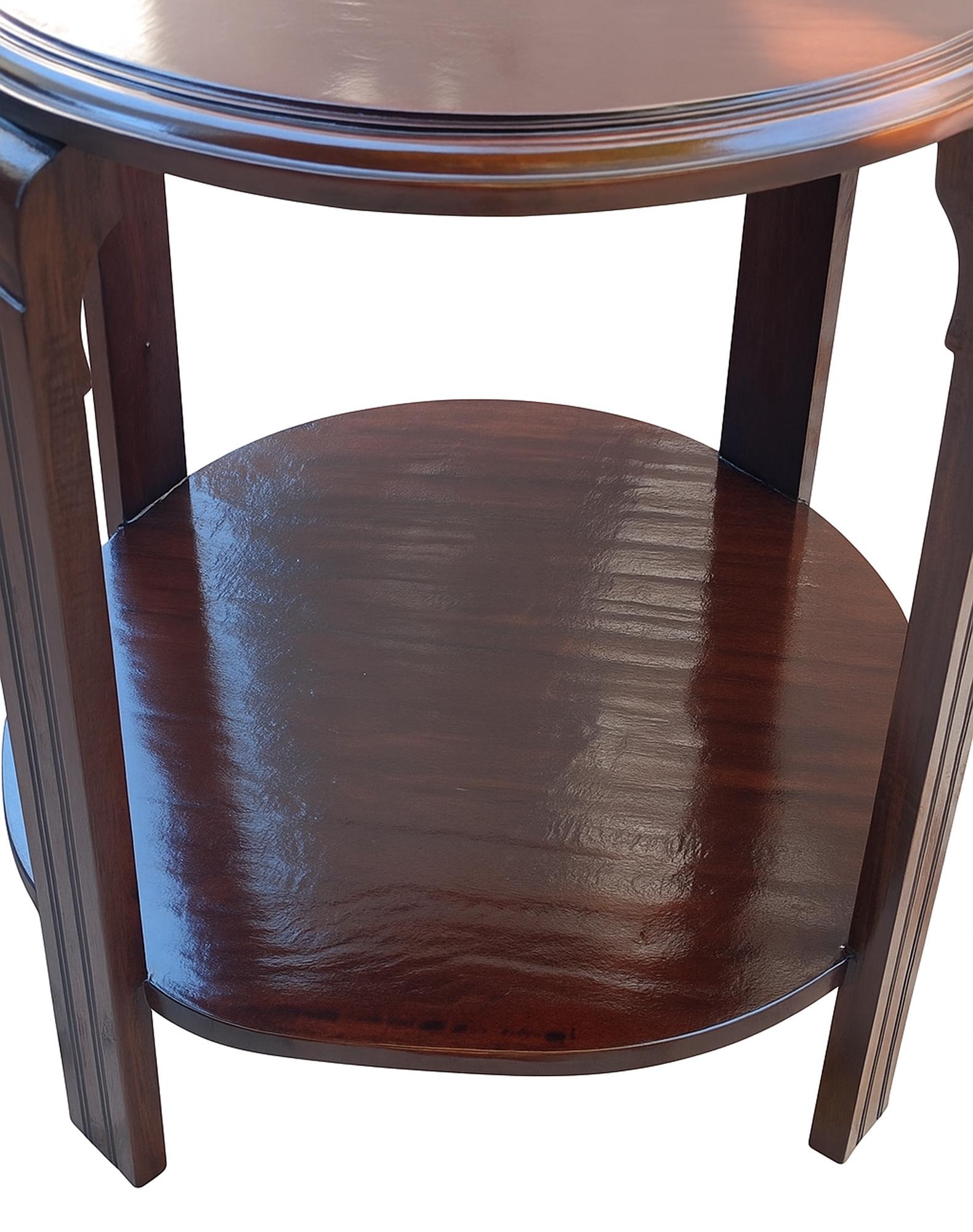 Art Deco Walnut Round Side Table, 20th Century For Sale 2