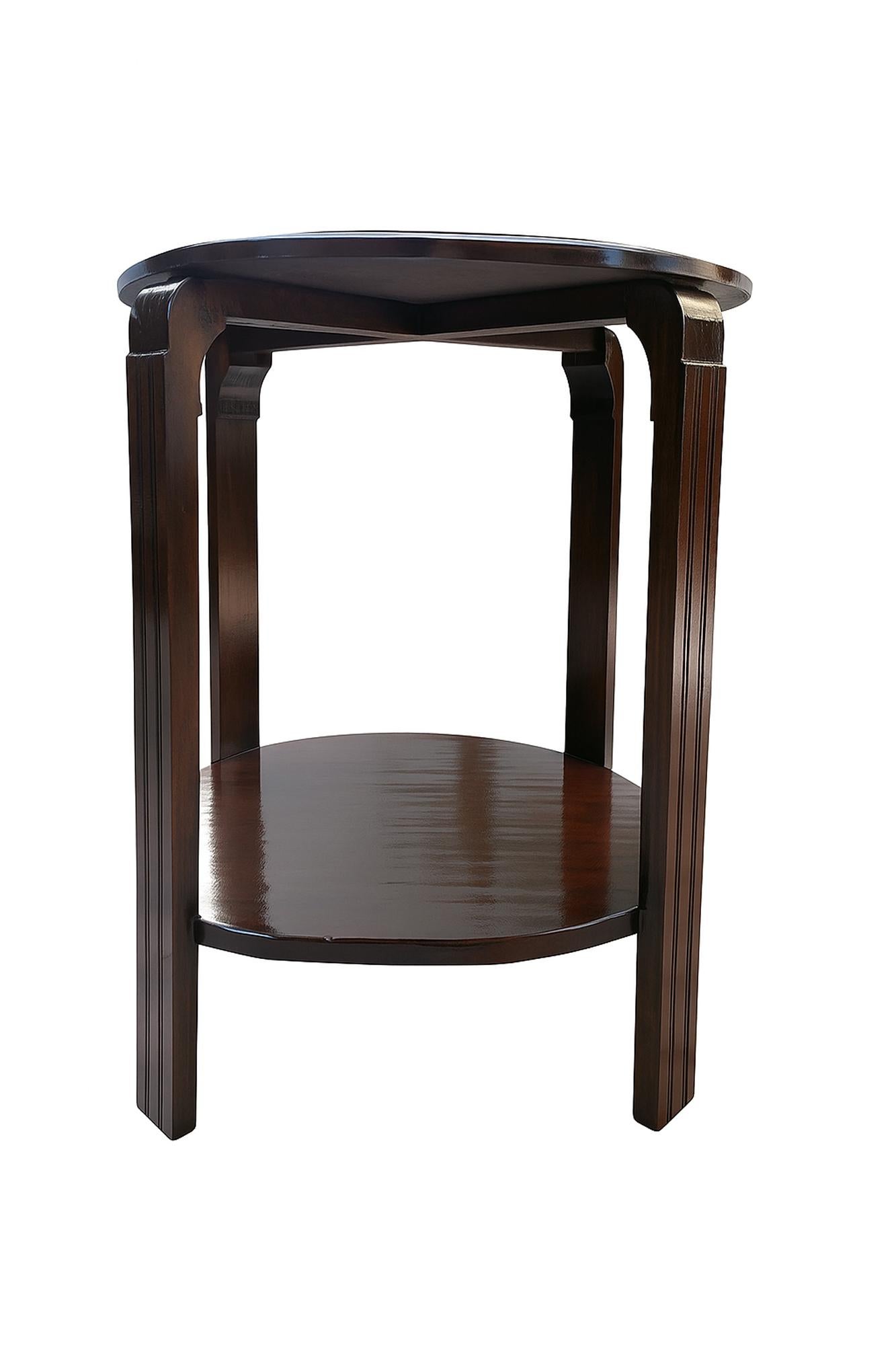 Art Deco Walnut Round Side Table, 20th Century For Sale 3