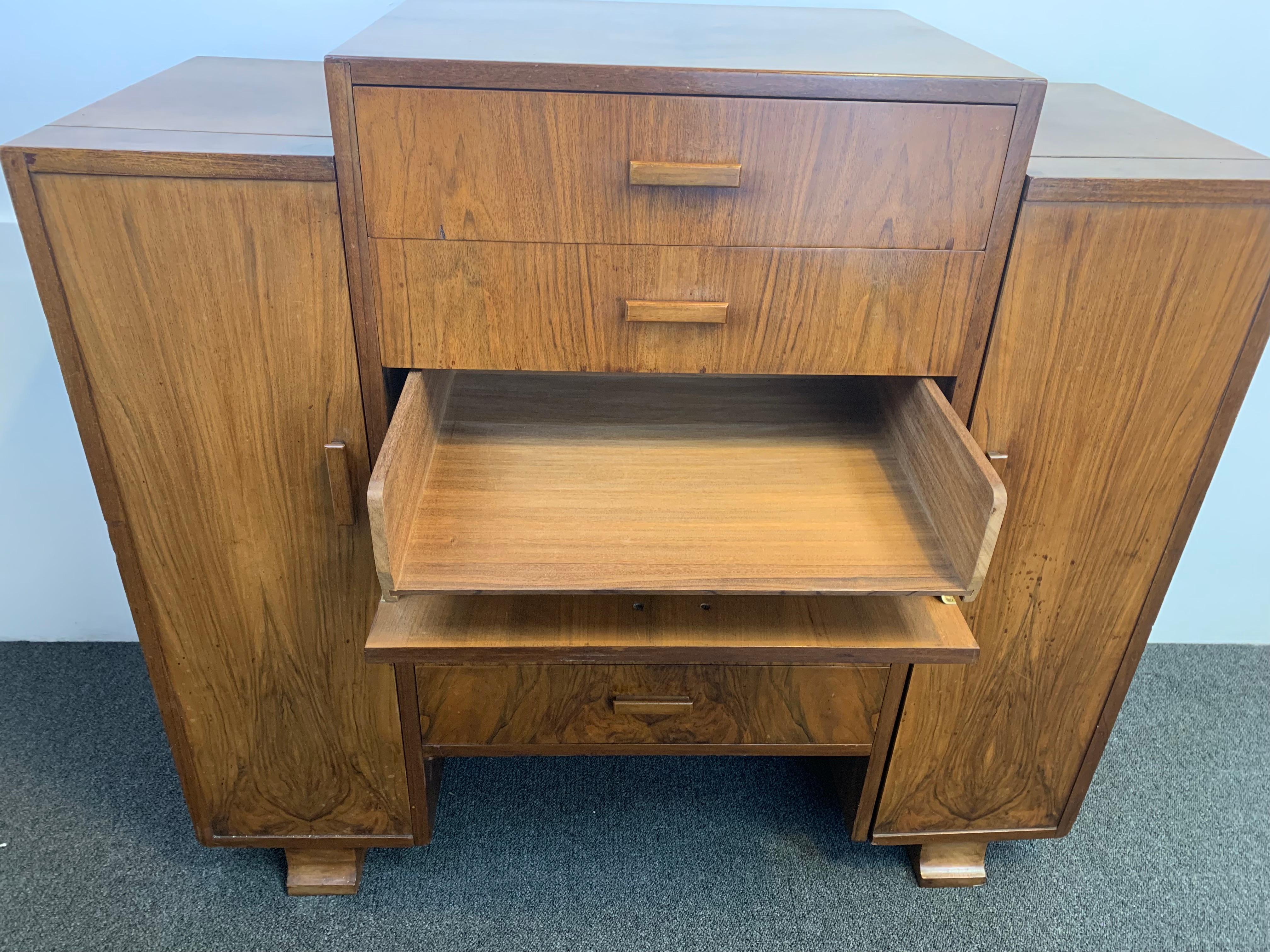 Art Deco Walnut Sheet Music Cabinet by Merryweather & Sons of Holloway In Good Condition For Sale In Lee on the Solent, Hampshire