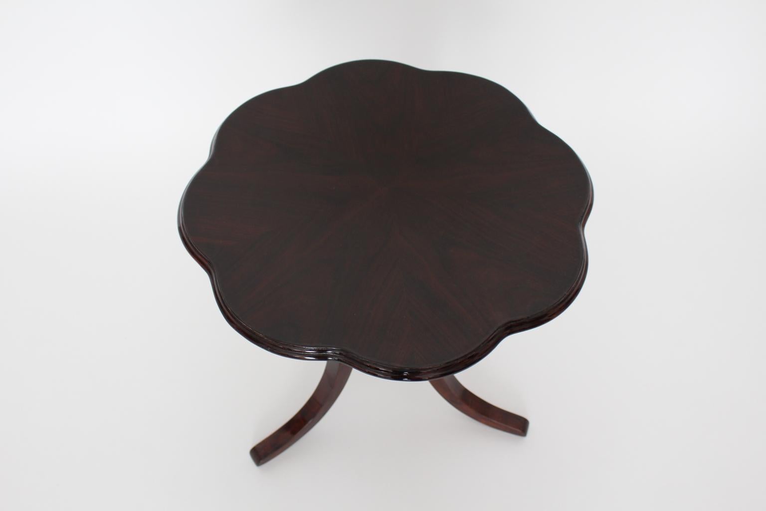 Art Deco Walnut Side Table or Coffee Table by Josef Frank for Thonet, circa 1925 For Sale 5