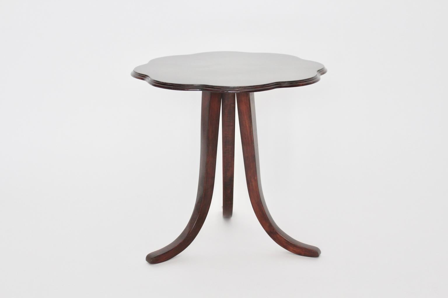 Art Deco Walnut Side Table or Coffee Table by Josef Frank for Thonet, circa 1925 For Sale 10
