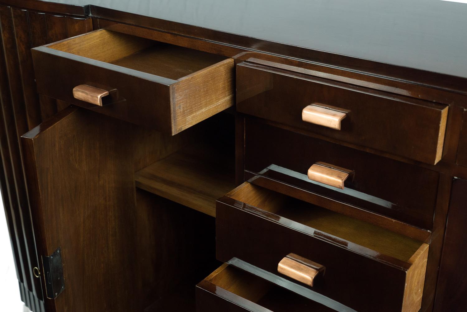 Credenza Art Déco in noce del XX secolo in vendita 5