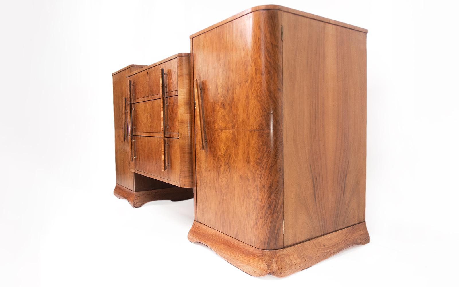 Art Deco Walnut Sideboard In Good Condition In STOKE ON TRENT, GB