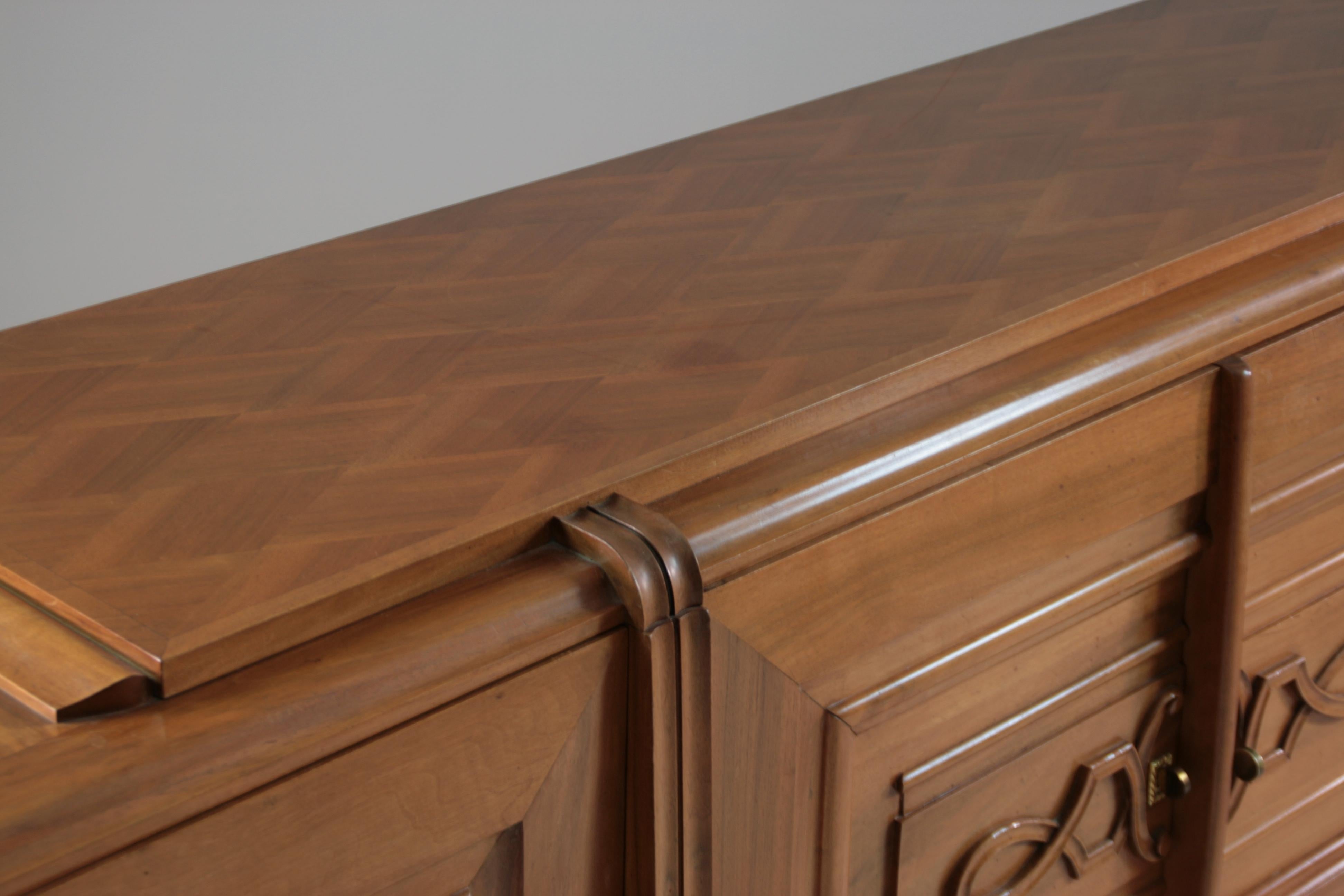 Credenza Art Déco in noce, Francia, anni '40 in vendita 6