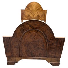 Cama individual Art Decó de nogal, inglesa, c1930