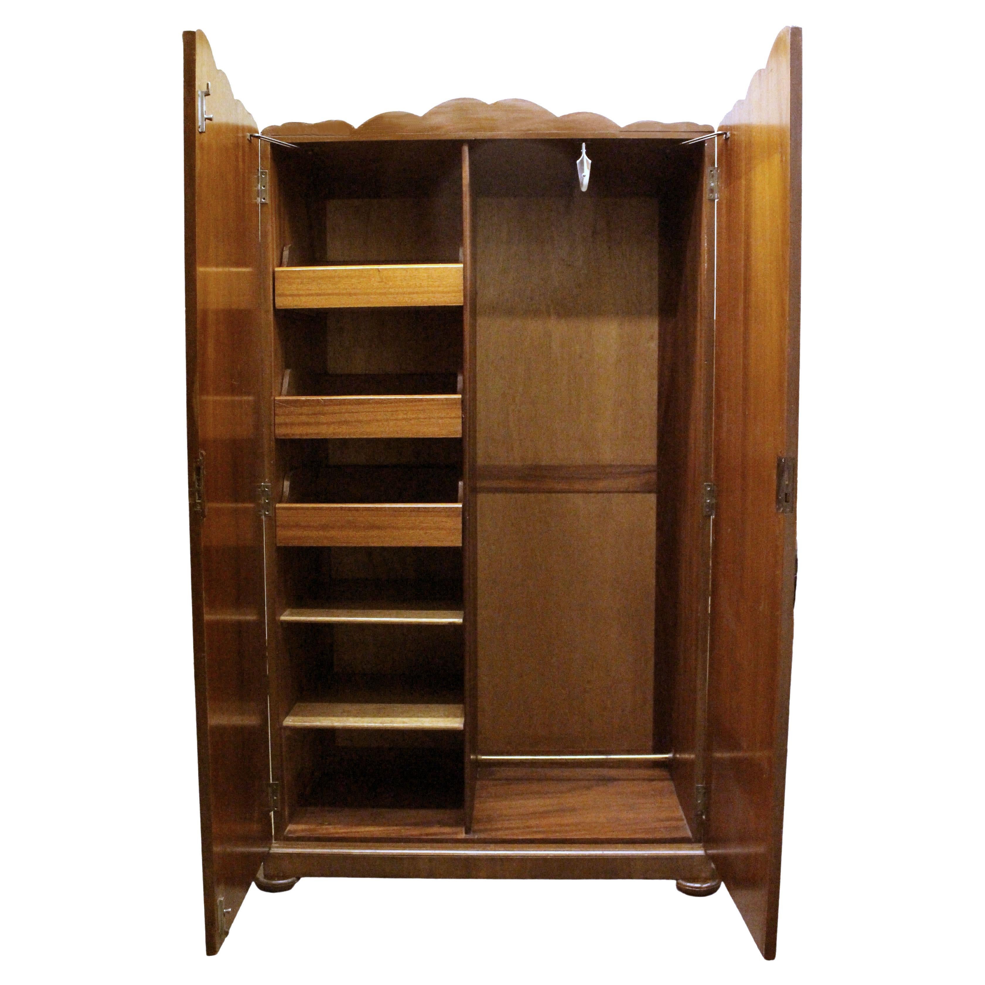 For your consideration is this very impressive looking Art Deco two door large single wardrobe. Dating to the 1930's the quality throughout this piece is of the highest spec with no expense spared and will easily integrate in both modern and period
