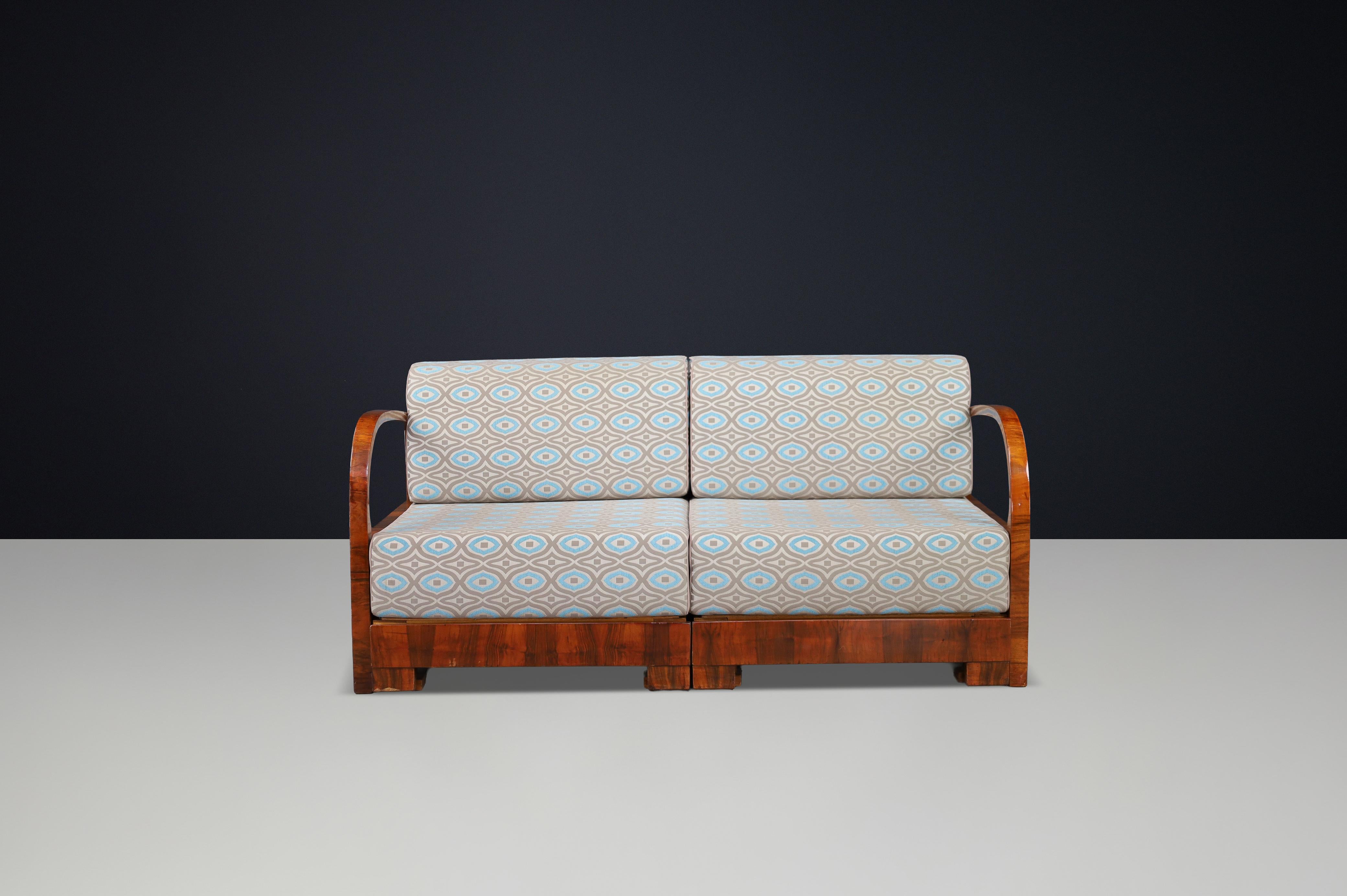 Upholstery Art Deco Walnut Sofa with Pull-Out Daybed Function, Prague, 1930s For Sale