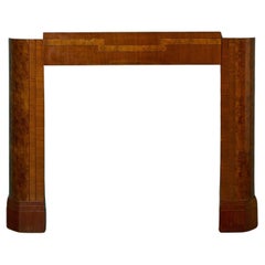 Art Deco Nussbaumfurnier Kaminsims