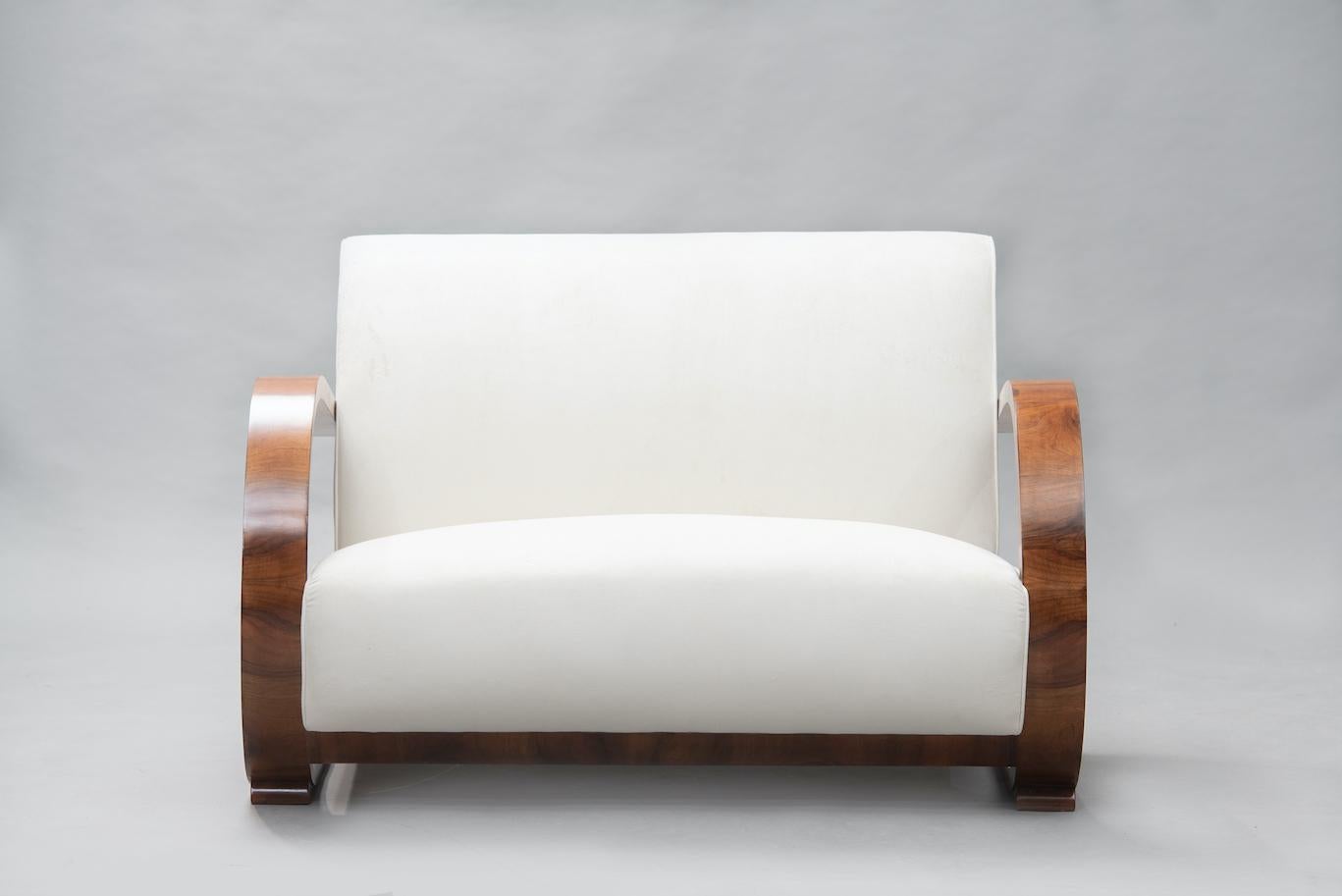 Varnished Art Deco Walnut Veneer Italian Sofa