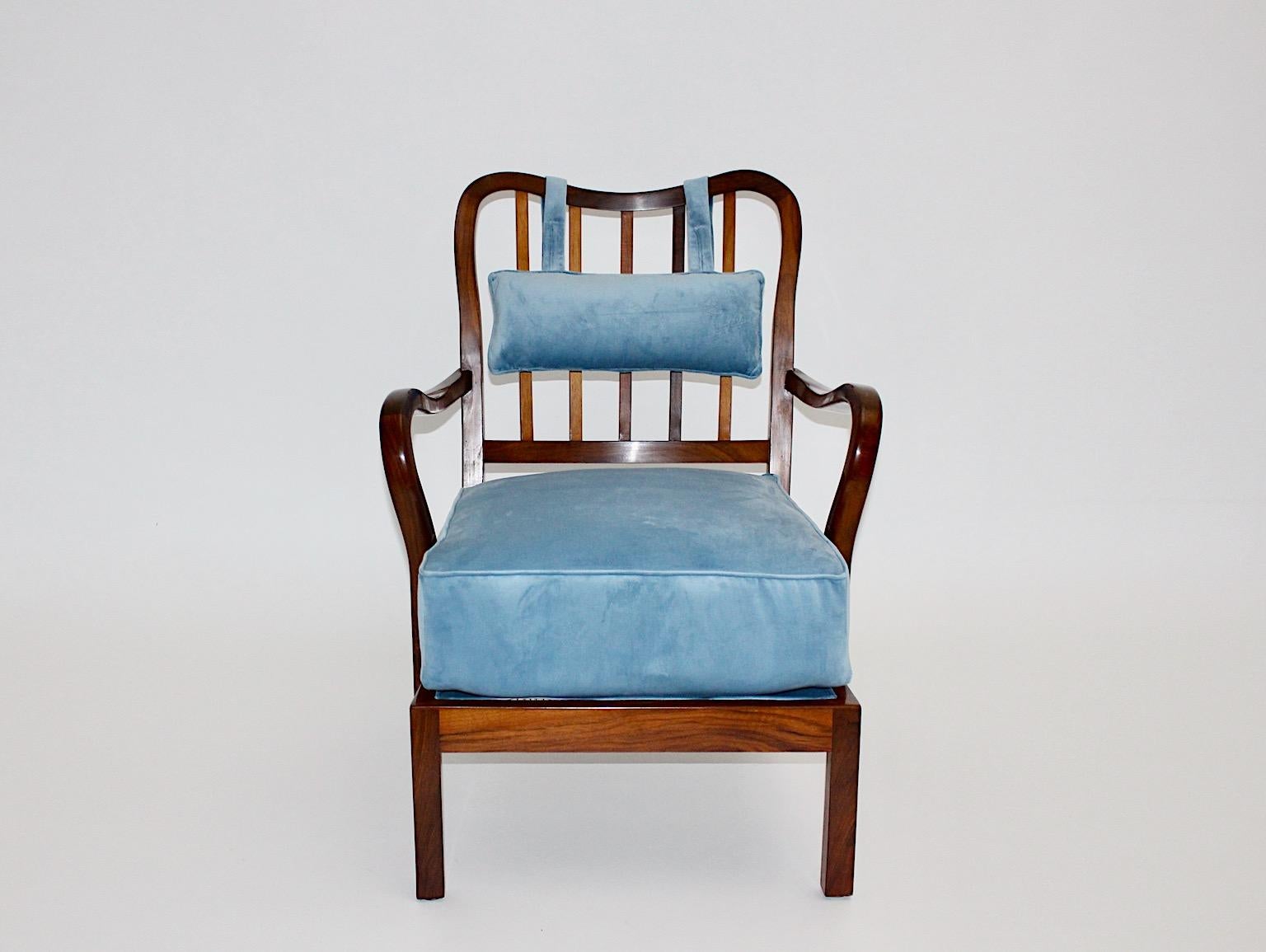 Mid-20th Century Art Deco Walnut Vintage Lounge Chair Armchair Attr. Oswald Haerdtl 1930s Vienna For Sale