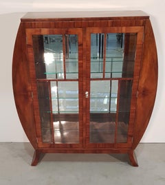 Art-Déco-Vitrine aus Nussbaumholz, England, 1940er Jahre