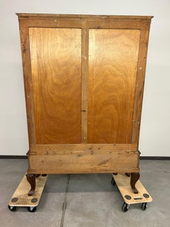 Art  deco walnut vitrine