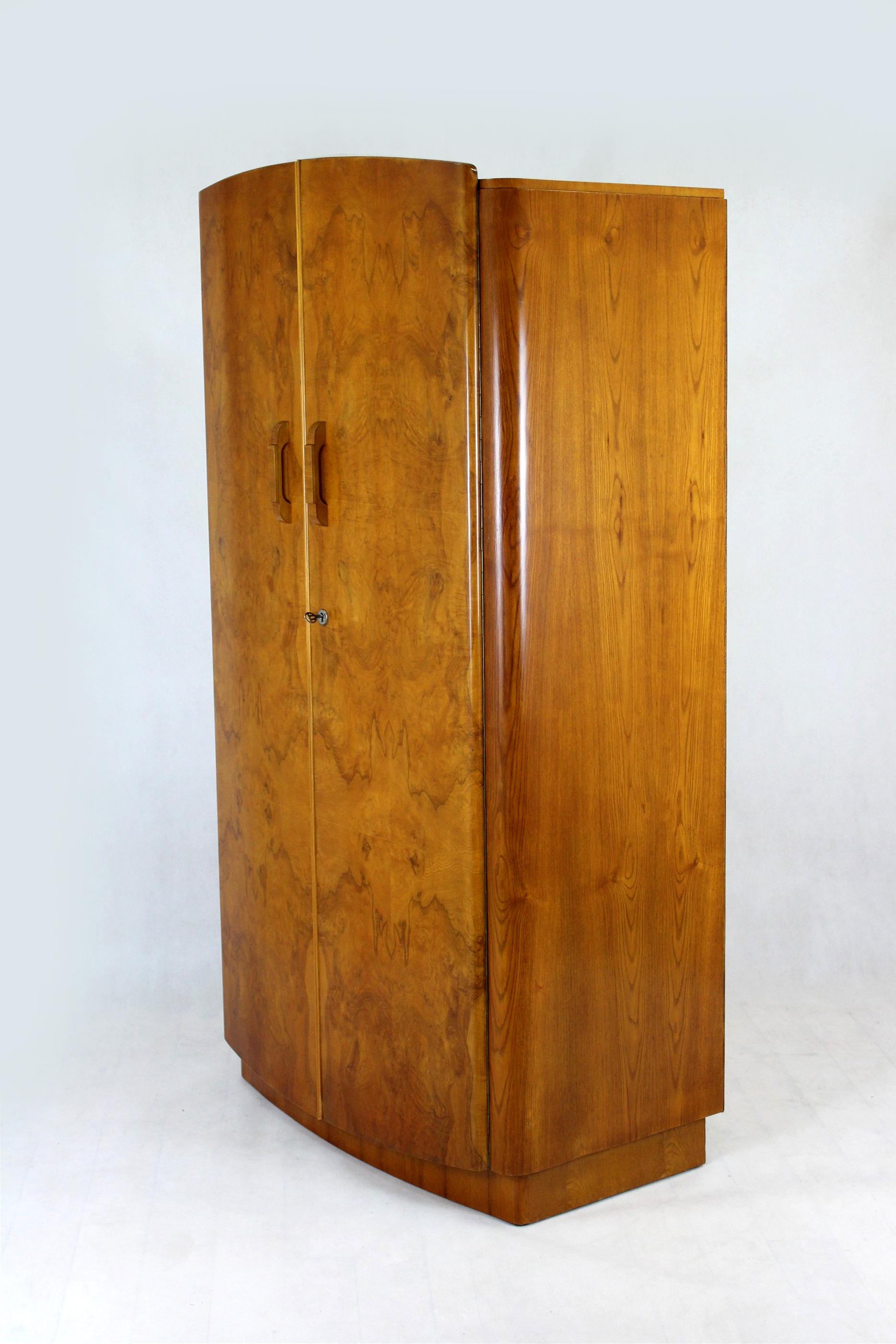 Art Deco Walnut Wardrobe by Jindrich Halabala for Up Zavody, 1940s 4
