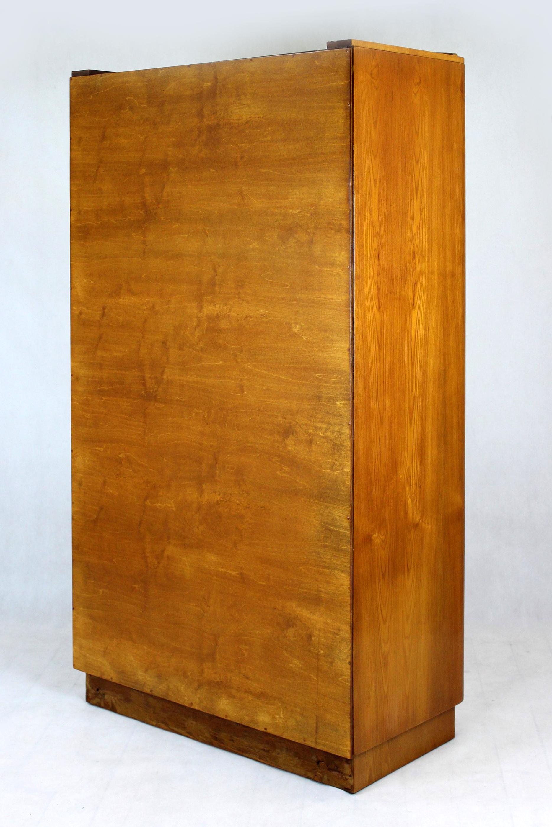 Art Deco Walnut Wardrobe by Jindrich Halabala for Up Zavody, 1940s 7