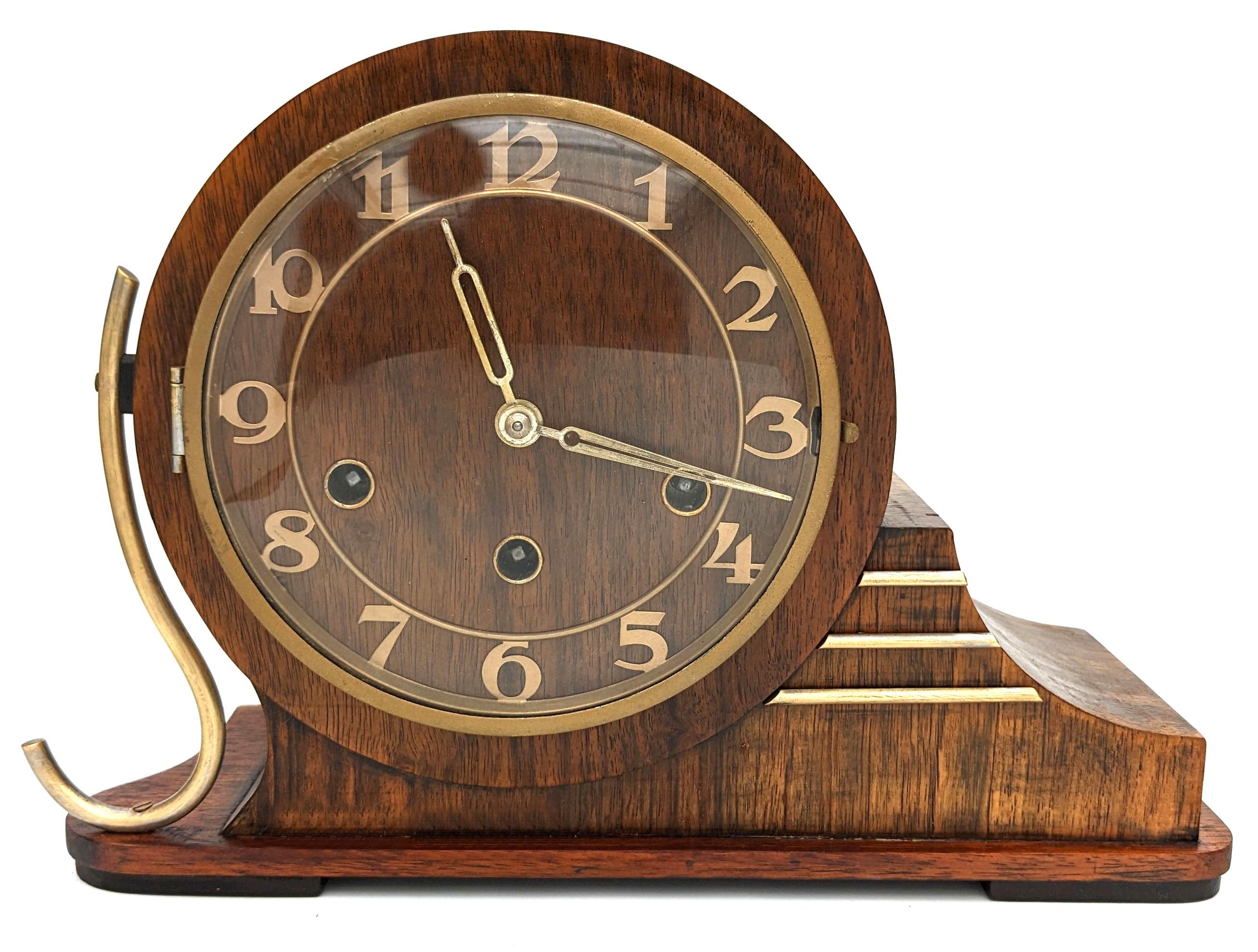 Art Deco Walnut Westminster Chiming Mantle Clock, English, c1930 In Good Condition For Sale In Devon, England