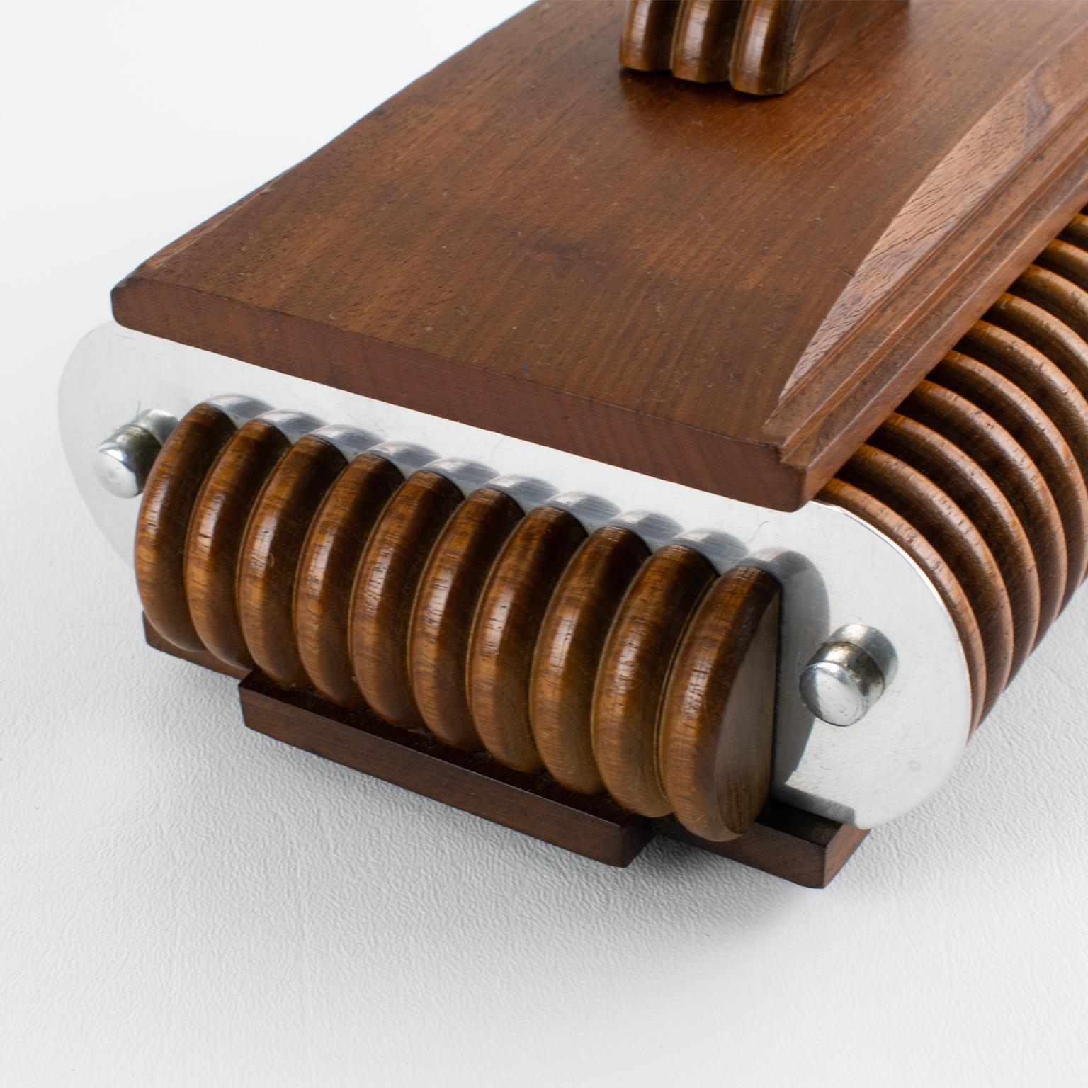 Art Deco Walnut Wood and Aluminum Box, France circa 1930 For Sale 3