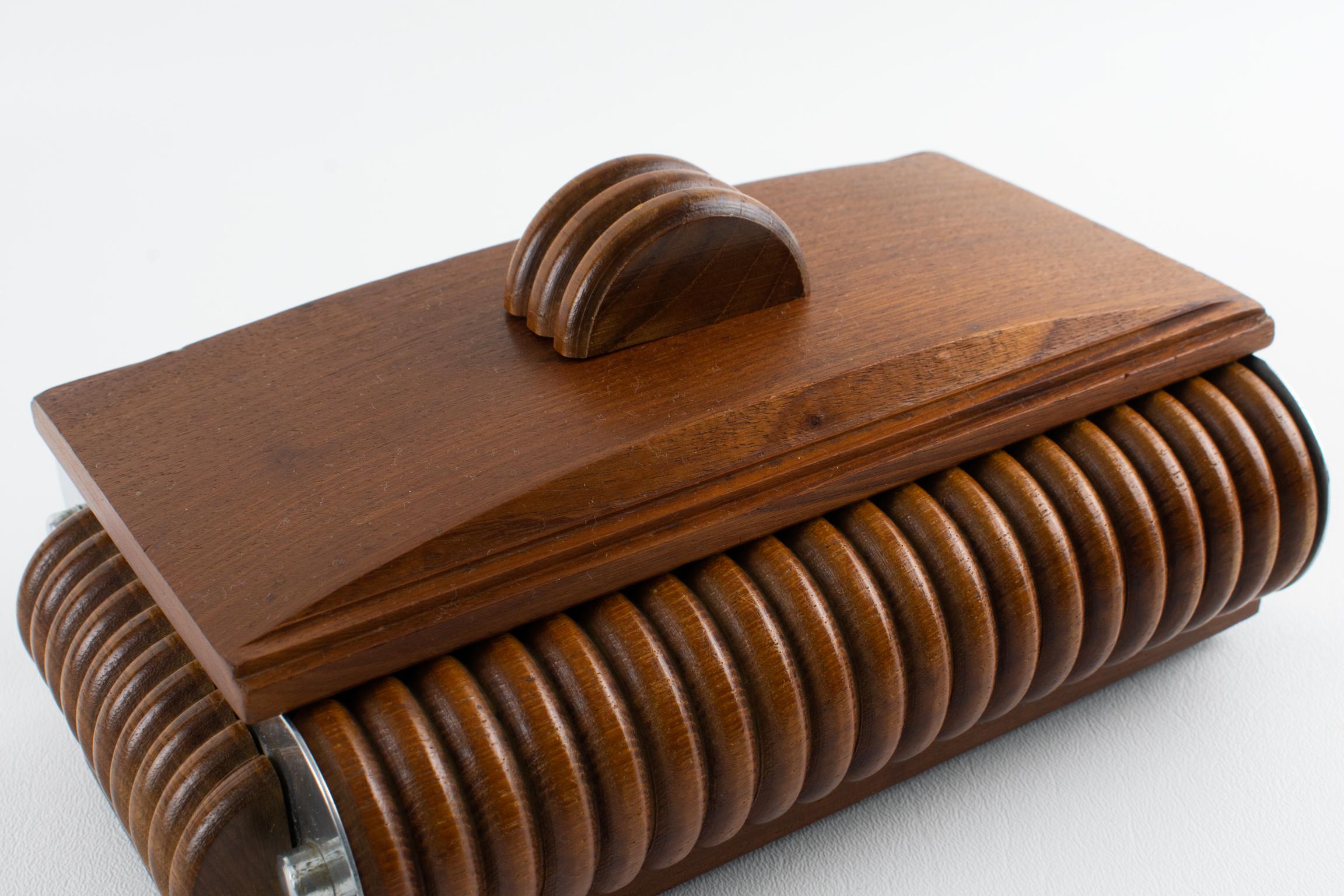 Art Deco Walnut Wood and Aluminum Box, France circa 1930 For Sale 4