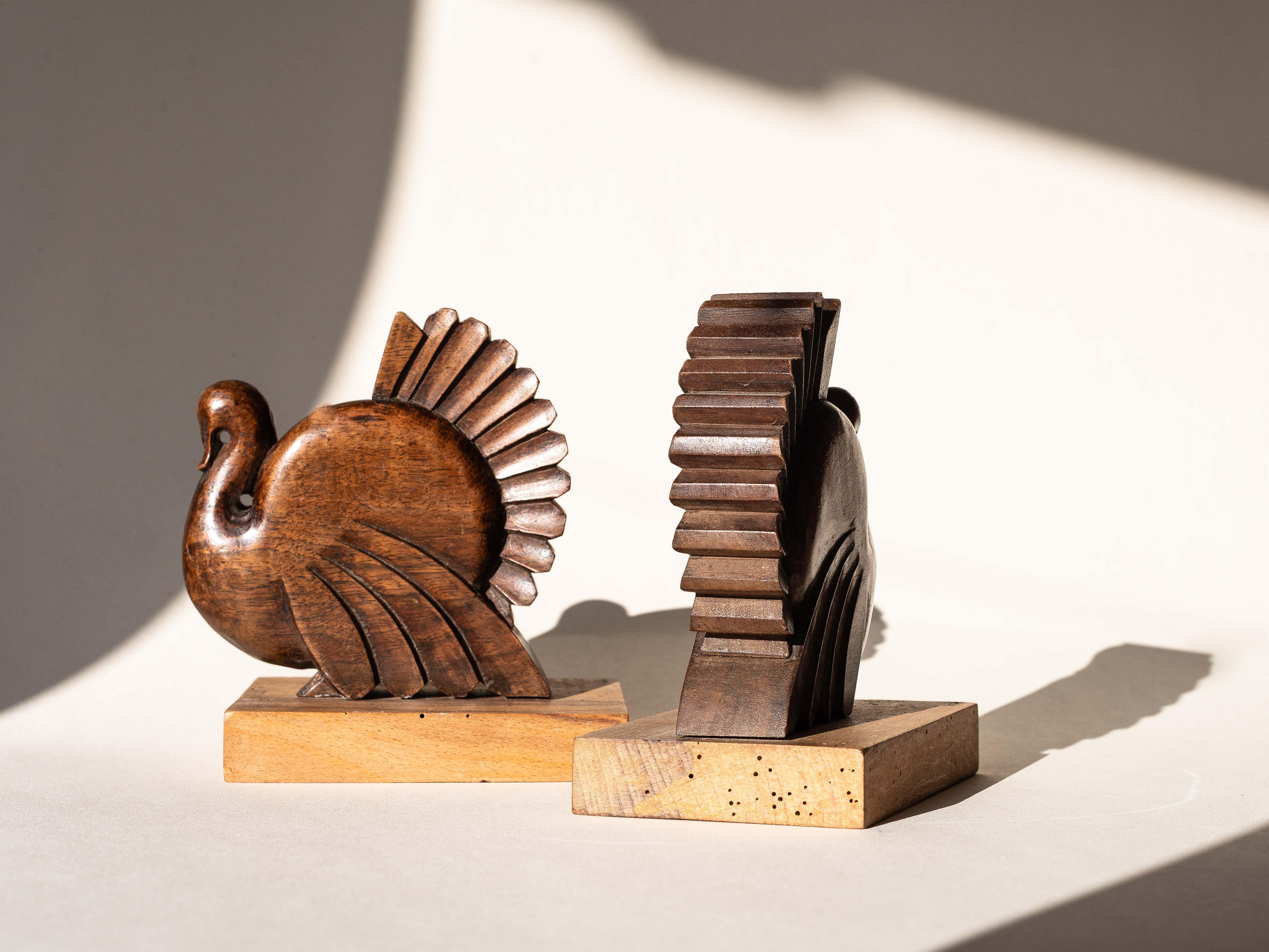 20th Century Art Deco Walnut Bookends, French 1930s Hand-Carved Bird Sculptures For Sale