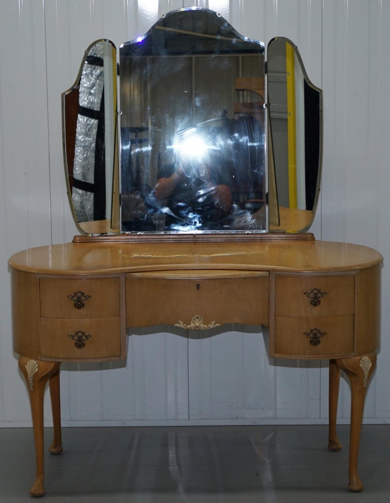 Art Deco Walnut Works London Satin Walnut Dressing Table Part of Suite