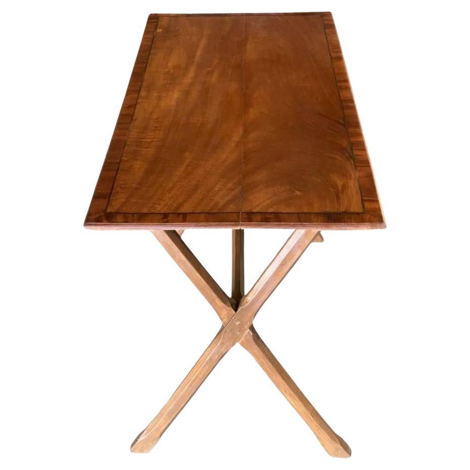 Mesa Consola Art Decó con Base en X de Nogal y Tapa Incrustada