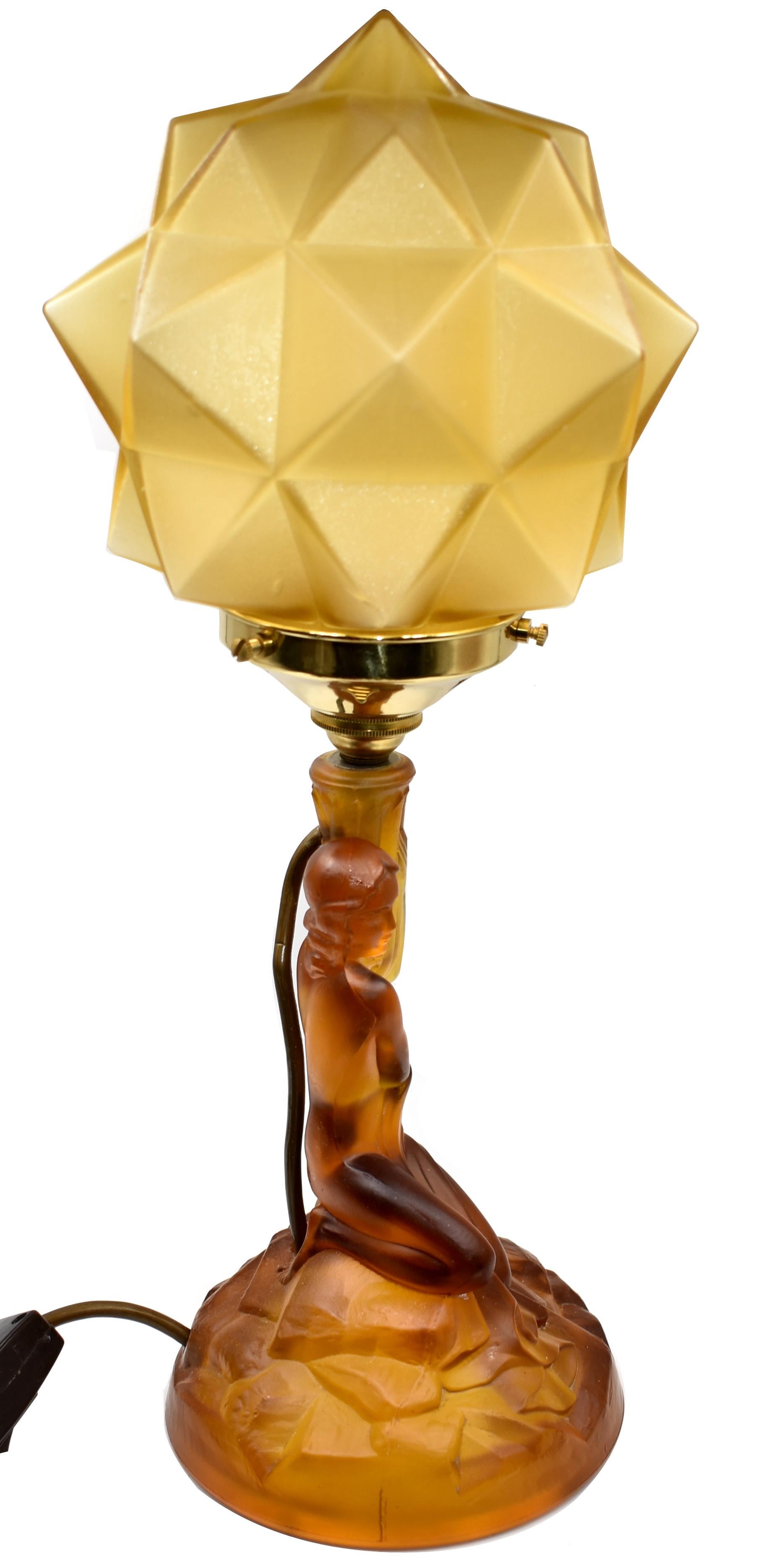 Art Deco Walther and Sohne Amber Glass Table Lamp, circa 1930s 4