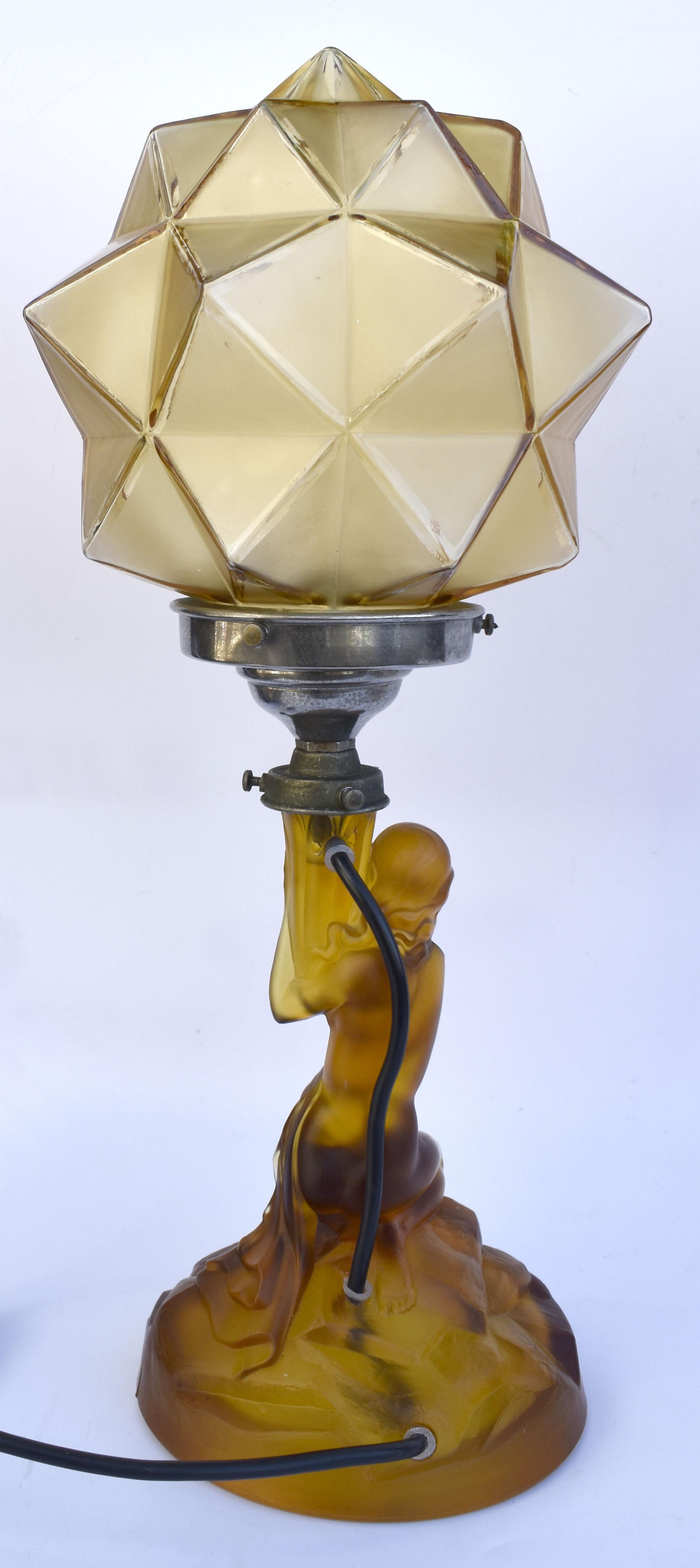 European Art Deco Walther and Sohne Amber Glass Table Lamp, Circa 1930's