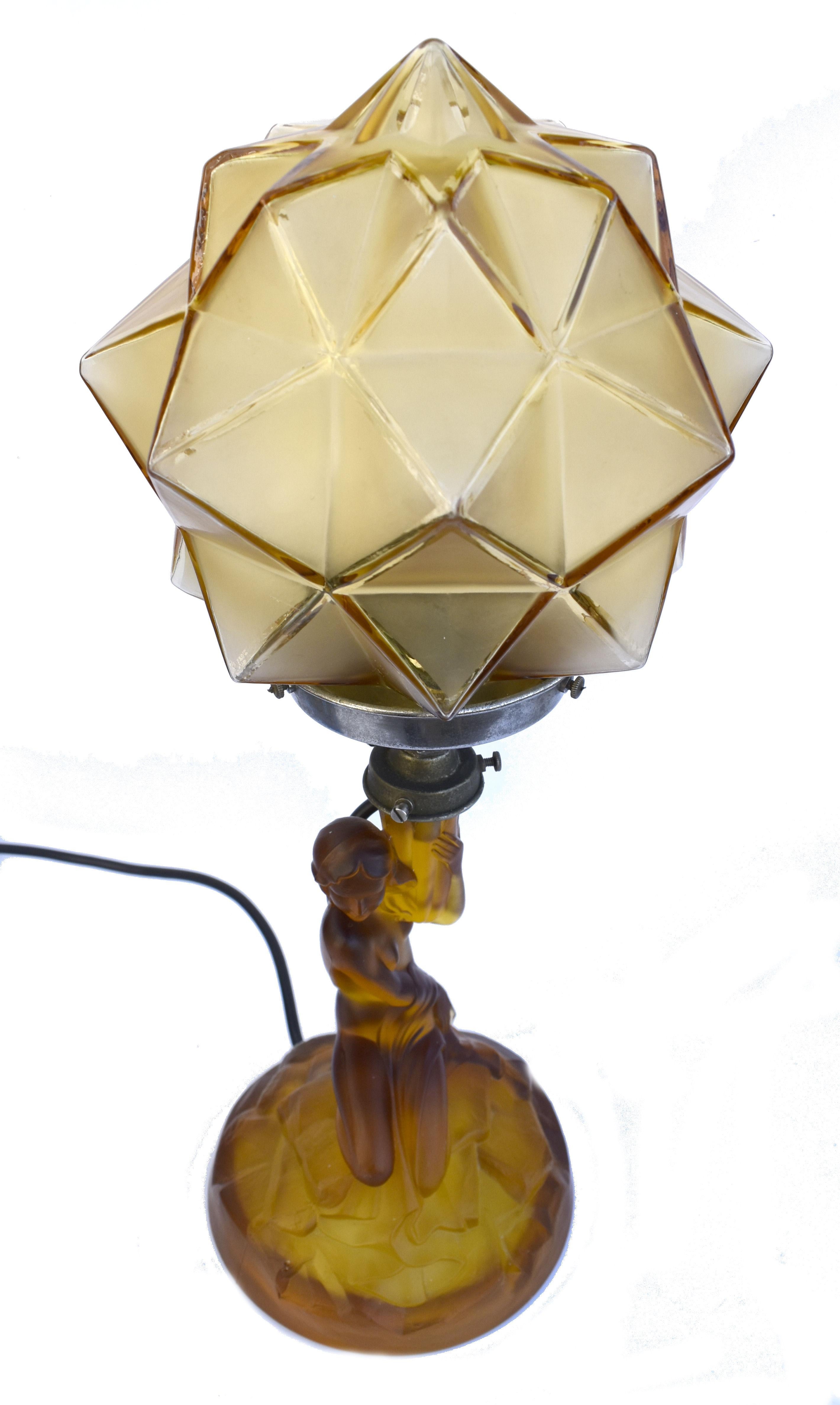 Art Deco Walther and Sohne Amber Glass Table Lamp, Circa 1930's In Good Condition In Devon, England