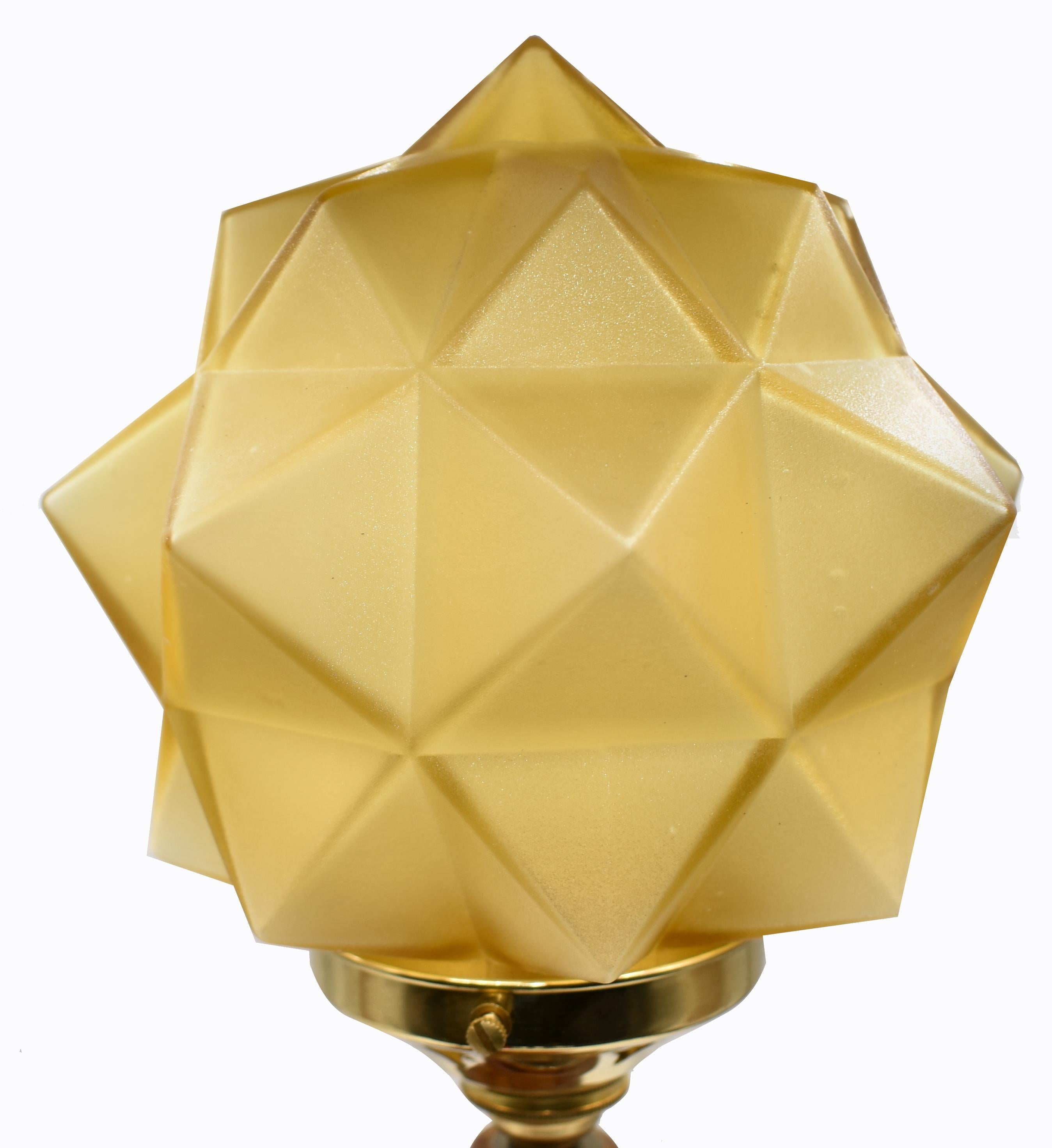 Art Deco Walther and Sohne Amber Glass Table Lamp, circa 1930s 1