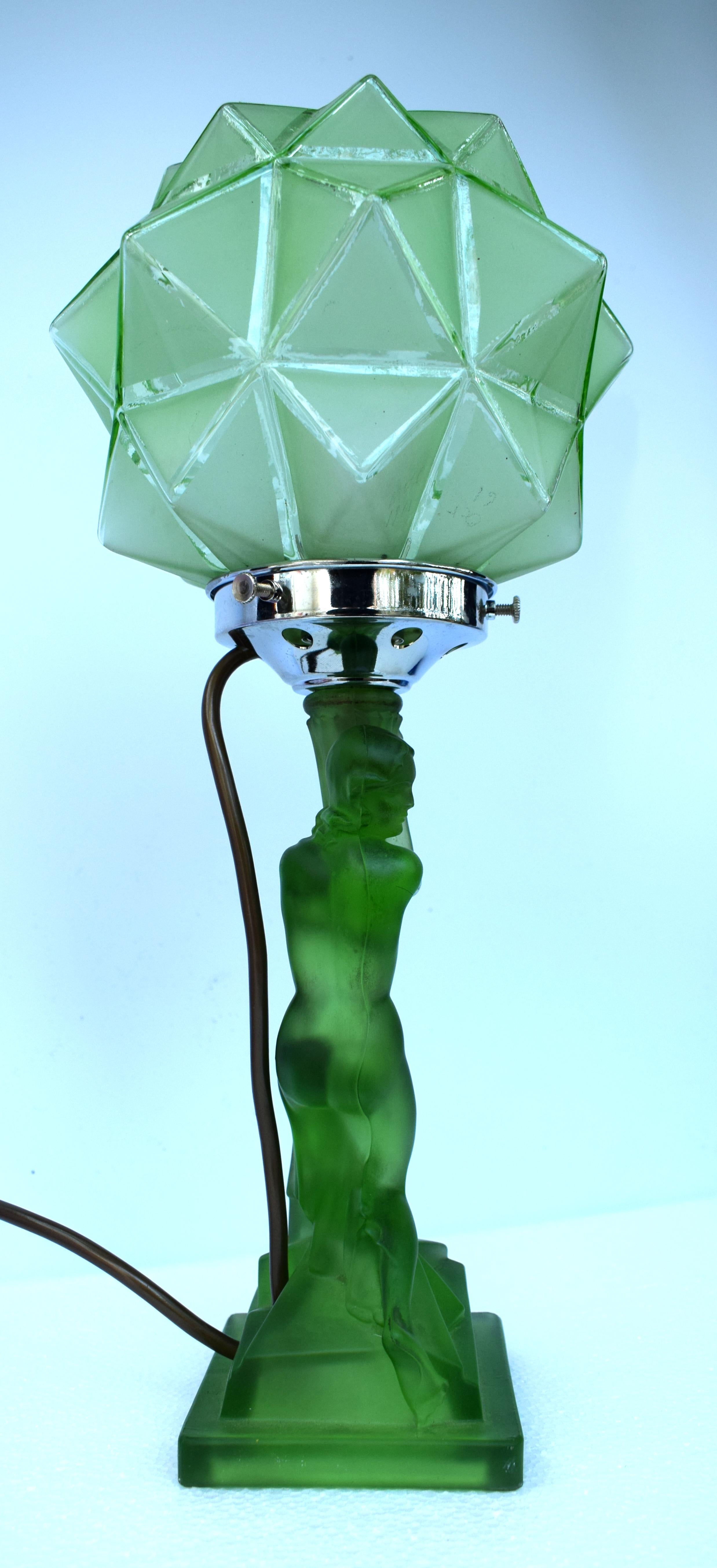 20th Century Art Deco Walther and Sohne Peach Glass Table Lamp, circa 1930s