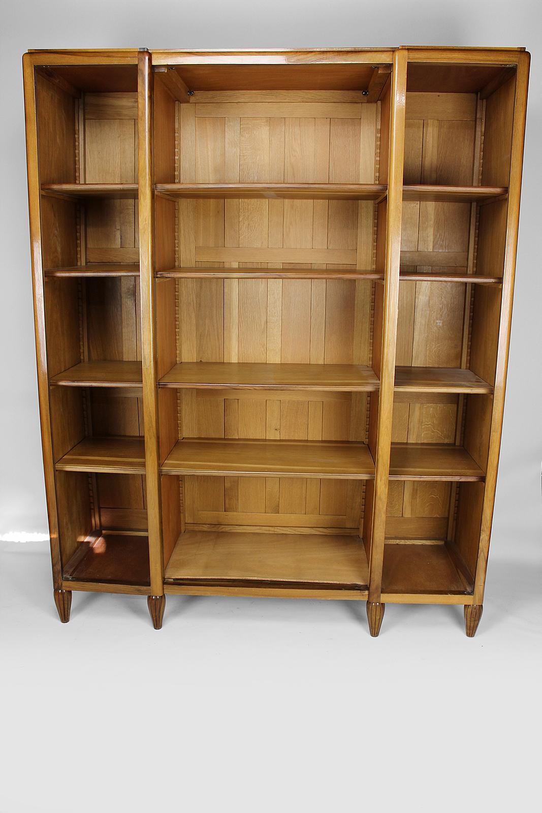 Art Deco Wardrobe by Ateliers Gauthier-Poinsignon in walnut, circa 1920-1930 For Sale 13