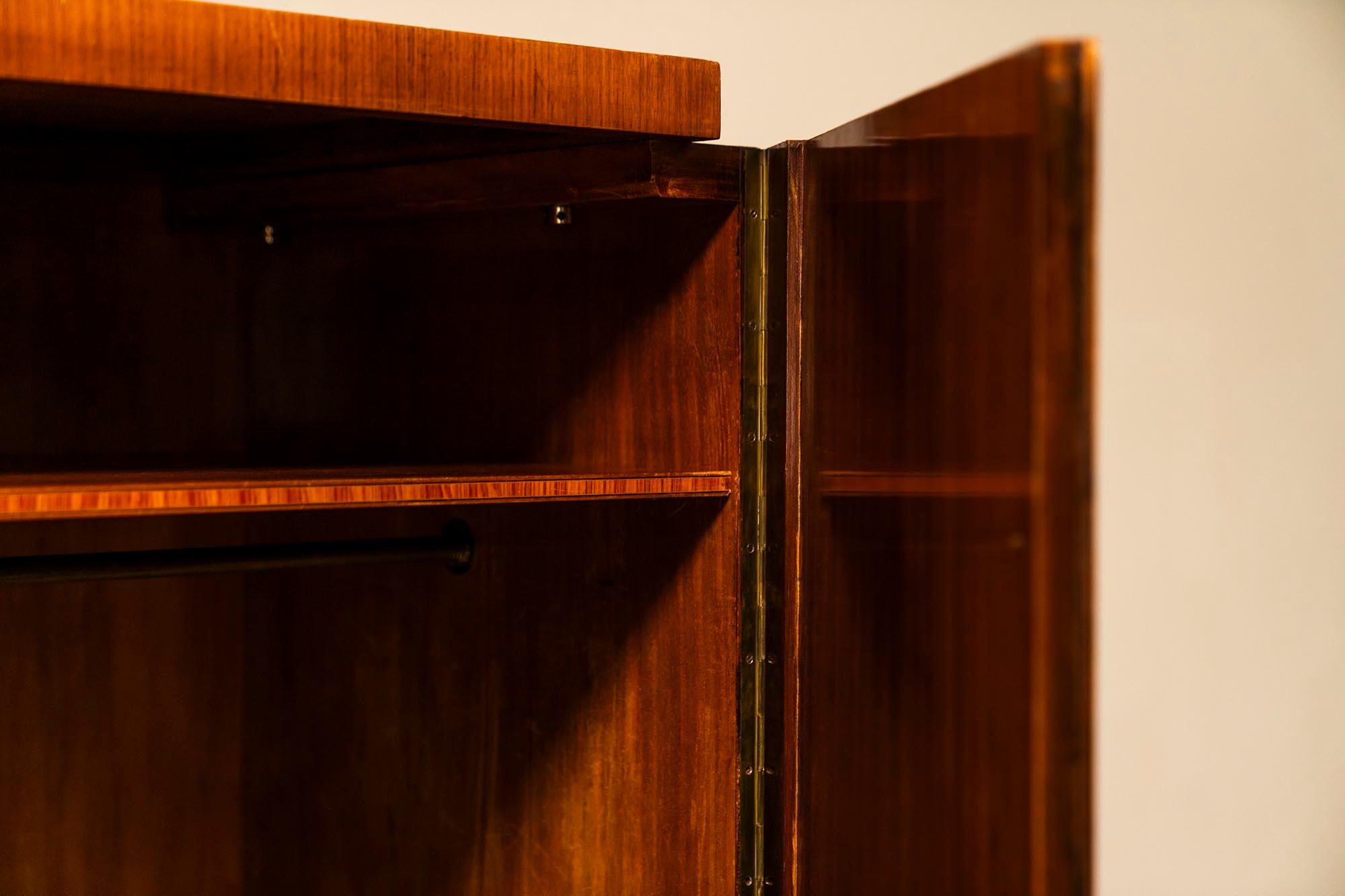 Art Deco Wardrobe In Rosewood By 't Woonhuys, Netherlands 1930s In Good Condition In Hellouw, NL
