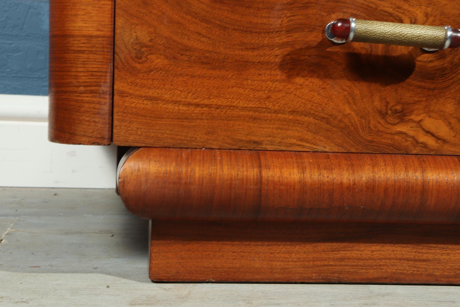 Art Deco Wardrobe in Walnut, circa 1930 1