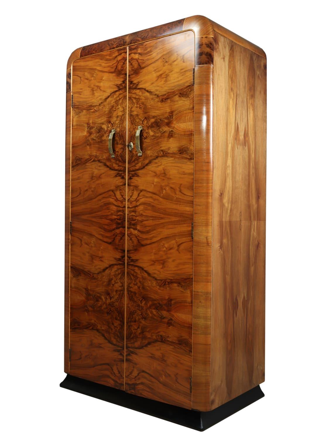 Art Deco Wardrobe in Walnut 3