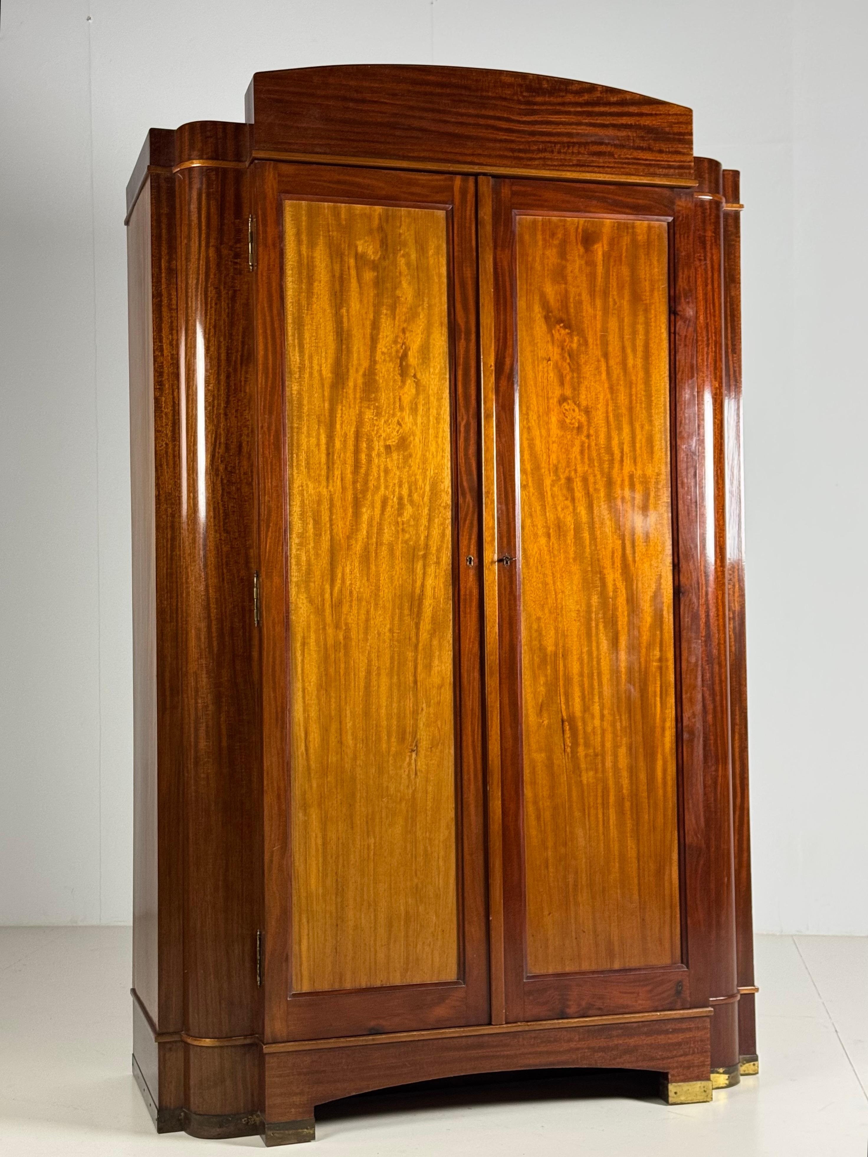 Armadio Art Deco con specchi in vendita 11