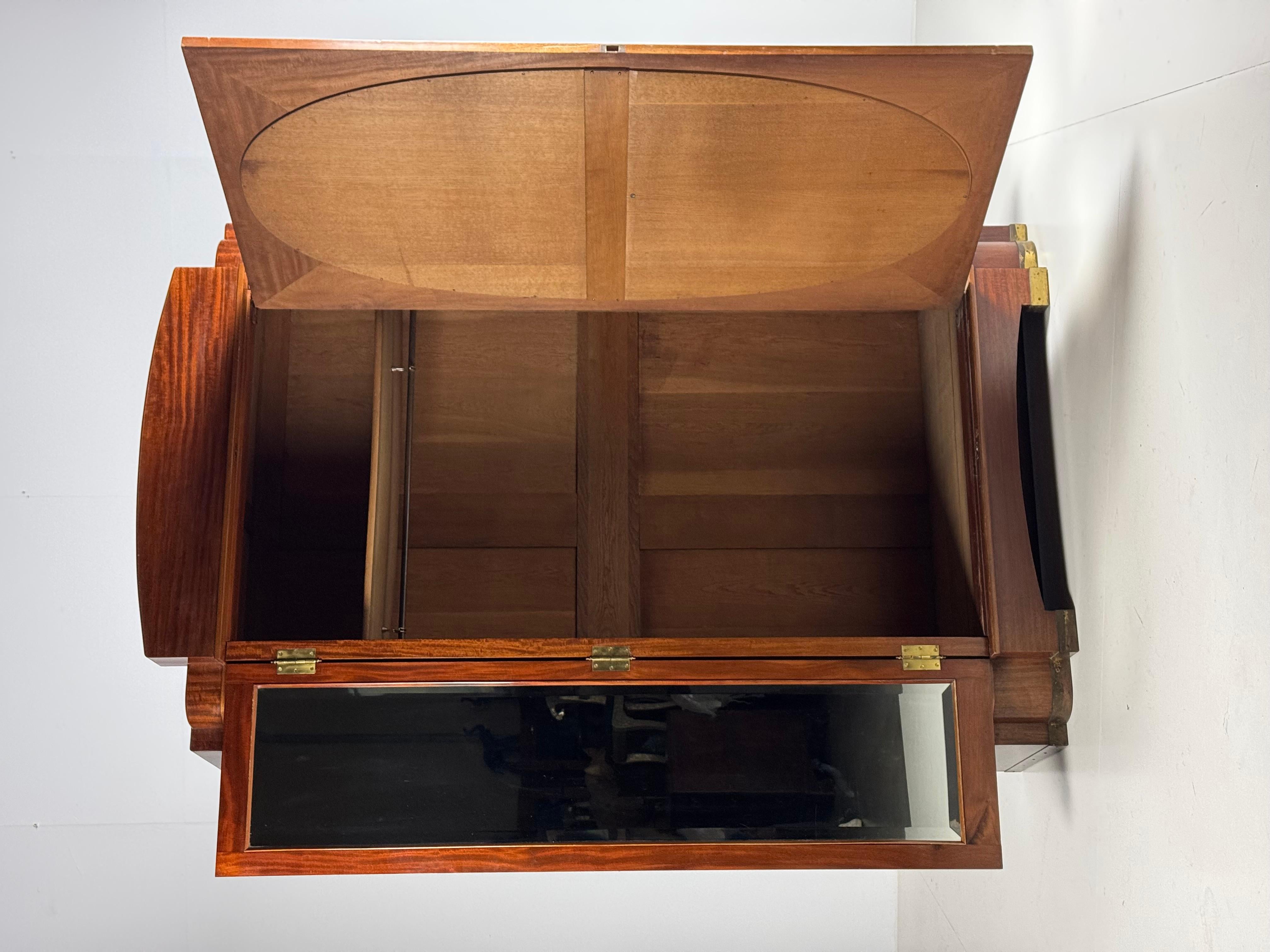 Armadio Art Deco con specchi in vendita 2
