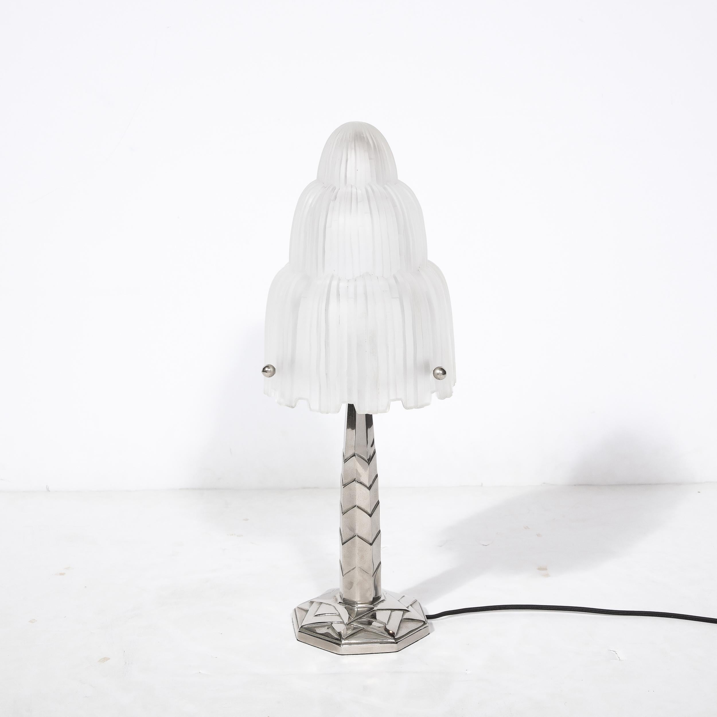 Art Deco Waterfall Frosted Glass Table Lamp w/ Skyscraper Base signed Sabino For Sale 8