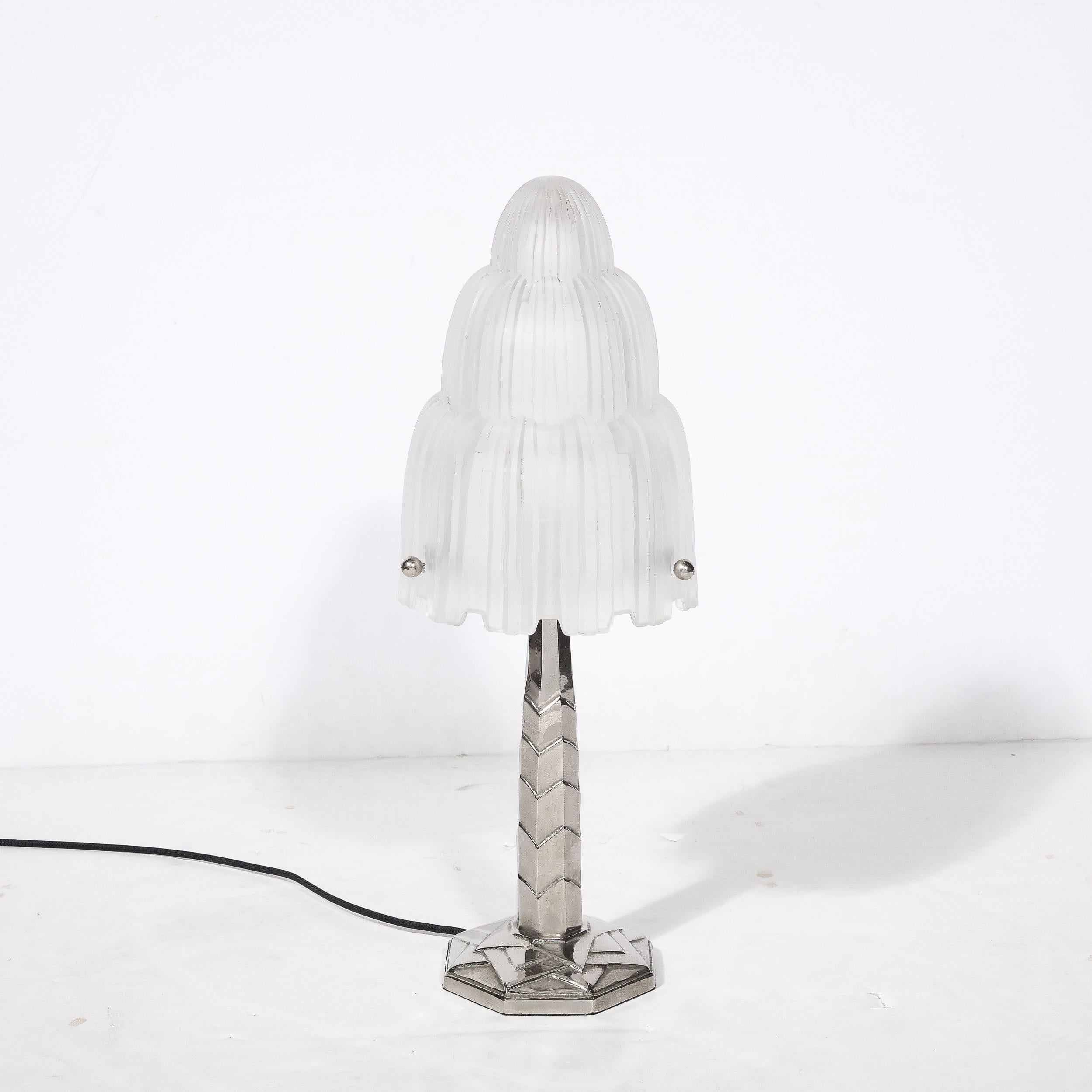 Art Deco Waterfall Frosted Glass Table Lamp w/ Skyscraper Base signed Sabino For Sale 3