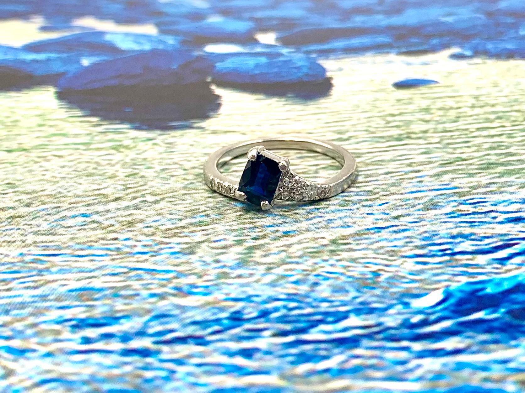 Art Deco Wedderien Natural Sapphire Diamond Platinum Comet Ring, GIA For Sale 5